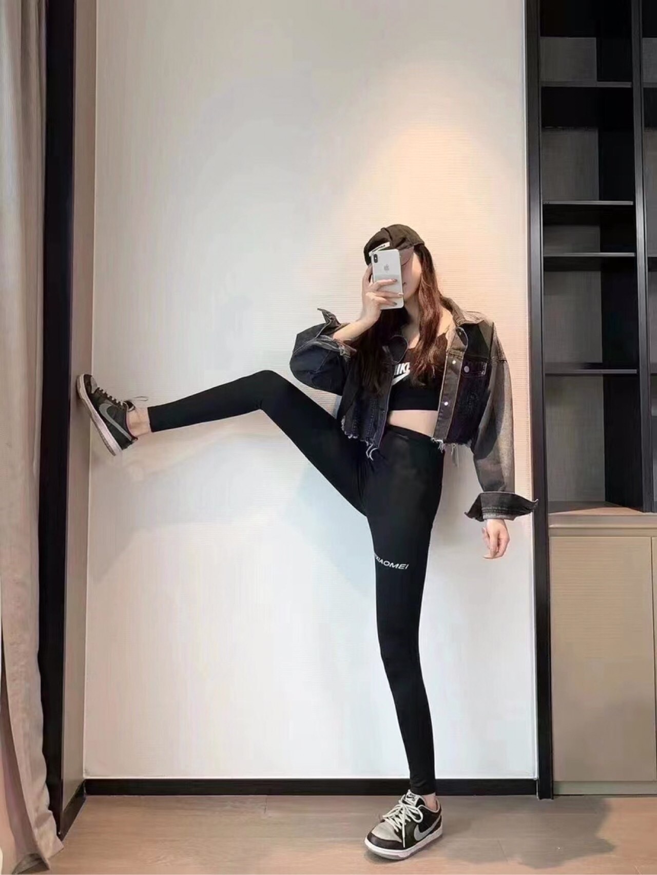 9925, sandfish skin Barbie pants full figure