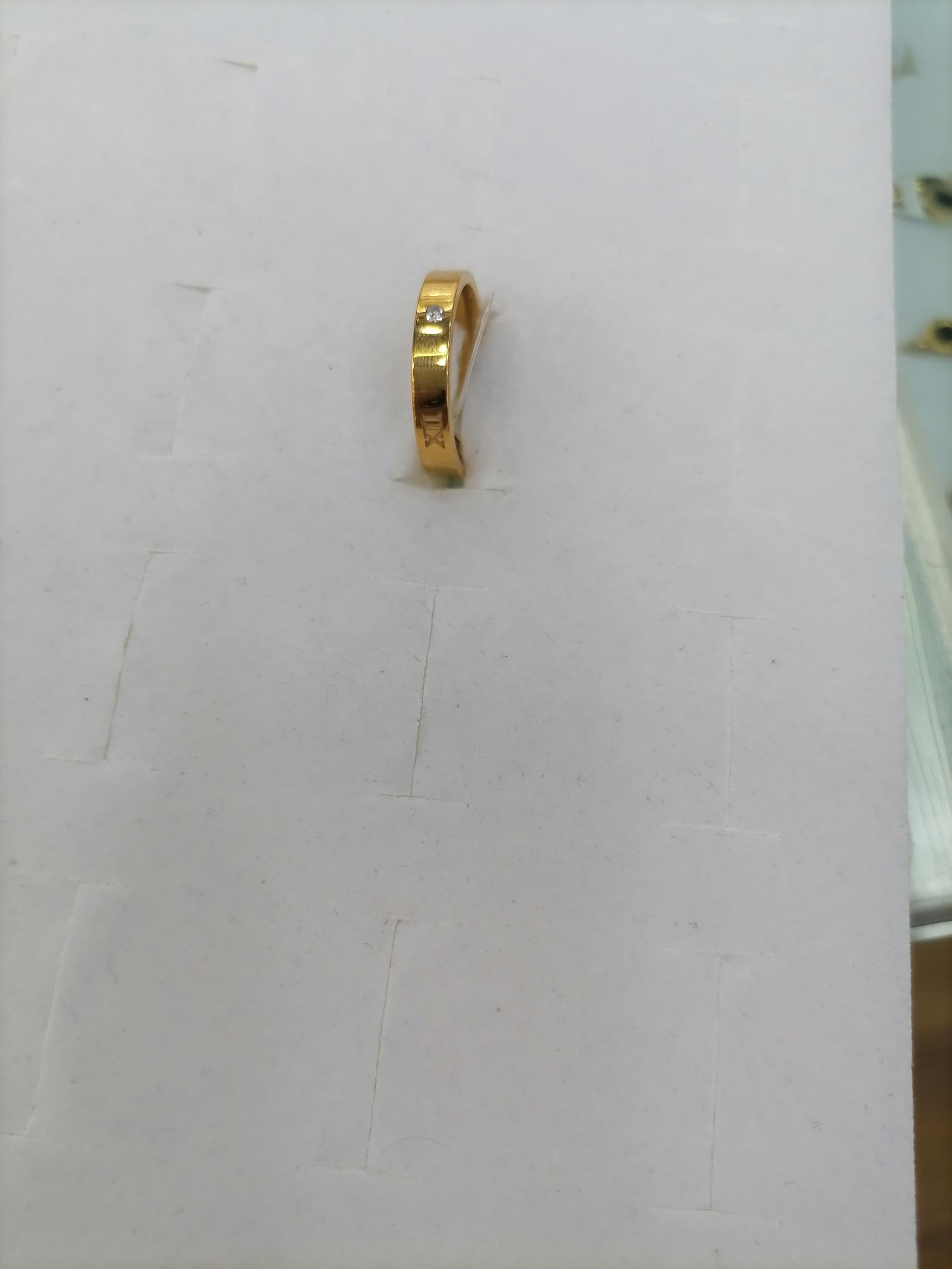 Titanium steel gold vintage 12 digital ring with diamond