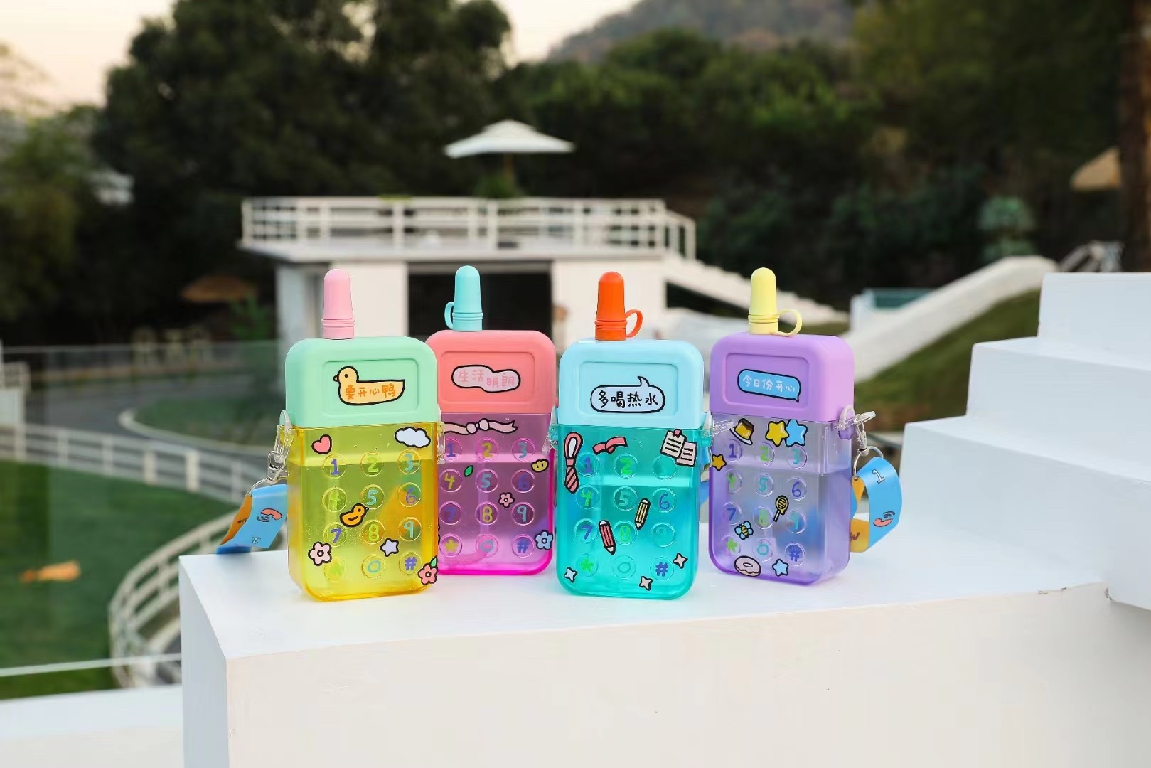The New Summer Influencer Fashion Carry Mug details Picture