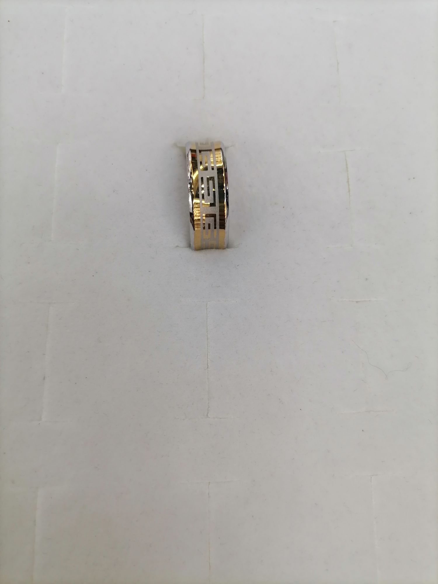 Titanium steel in gold concave design G ring