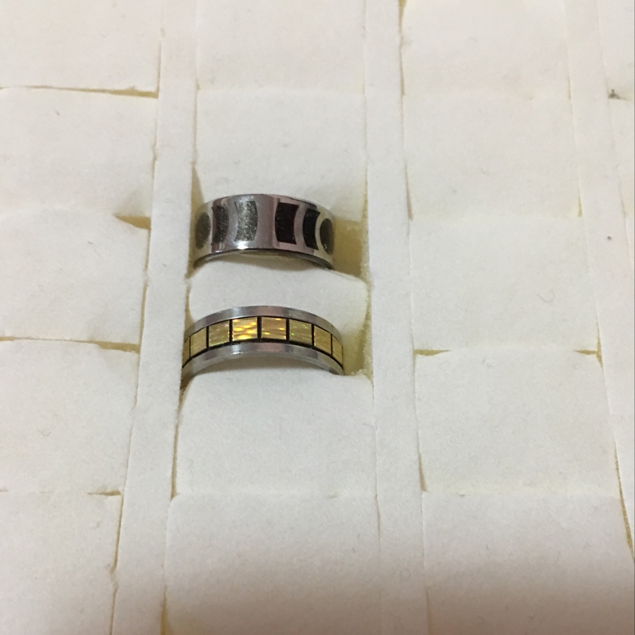 Cheng Jie jewelry stainless steel laser Lv piece fashion trend casual temperament elegant slimming Korean version of the tide in the dark technology