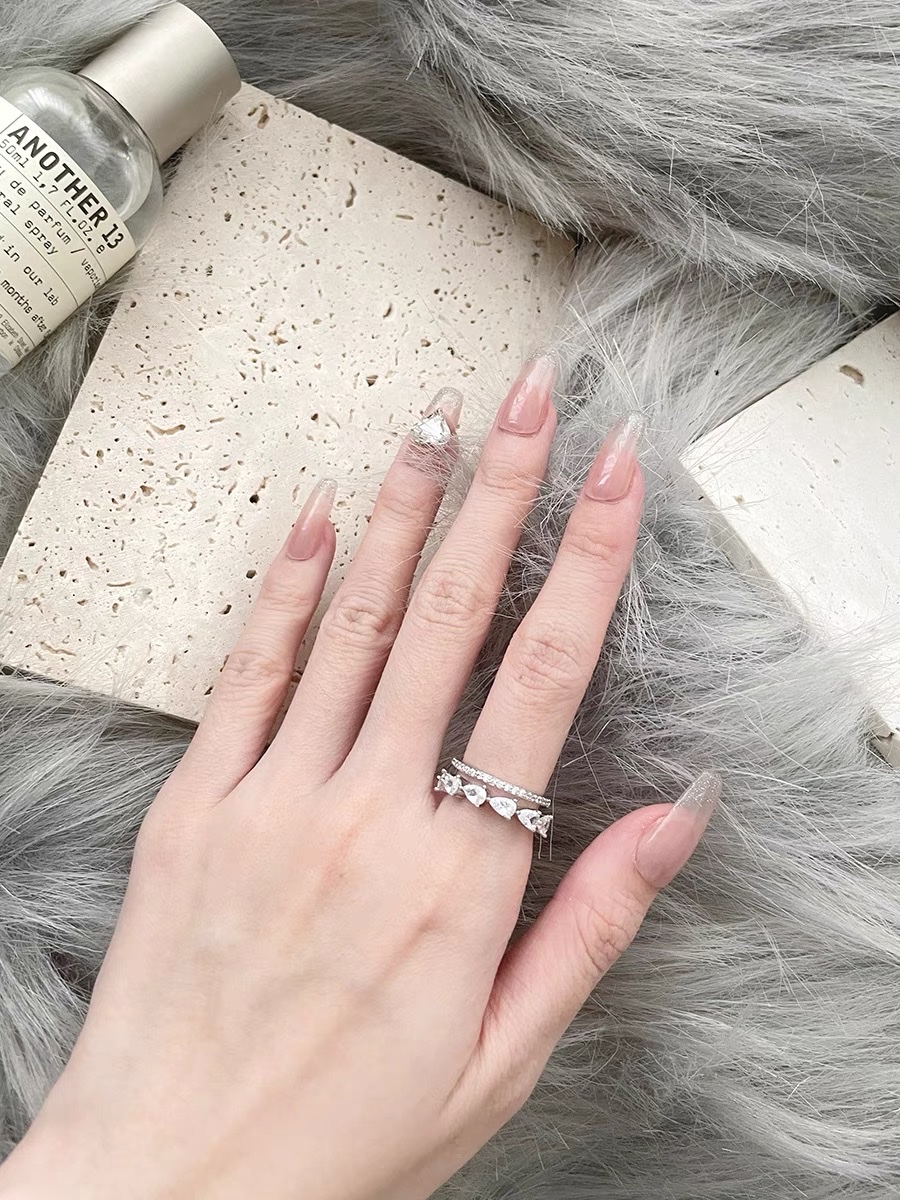 Anillo de 38 circonitas para mujeres anillo de estilo simple sentido de diseño de personalidad pequeño corea del sistema fairy qin wei -1193
