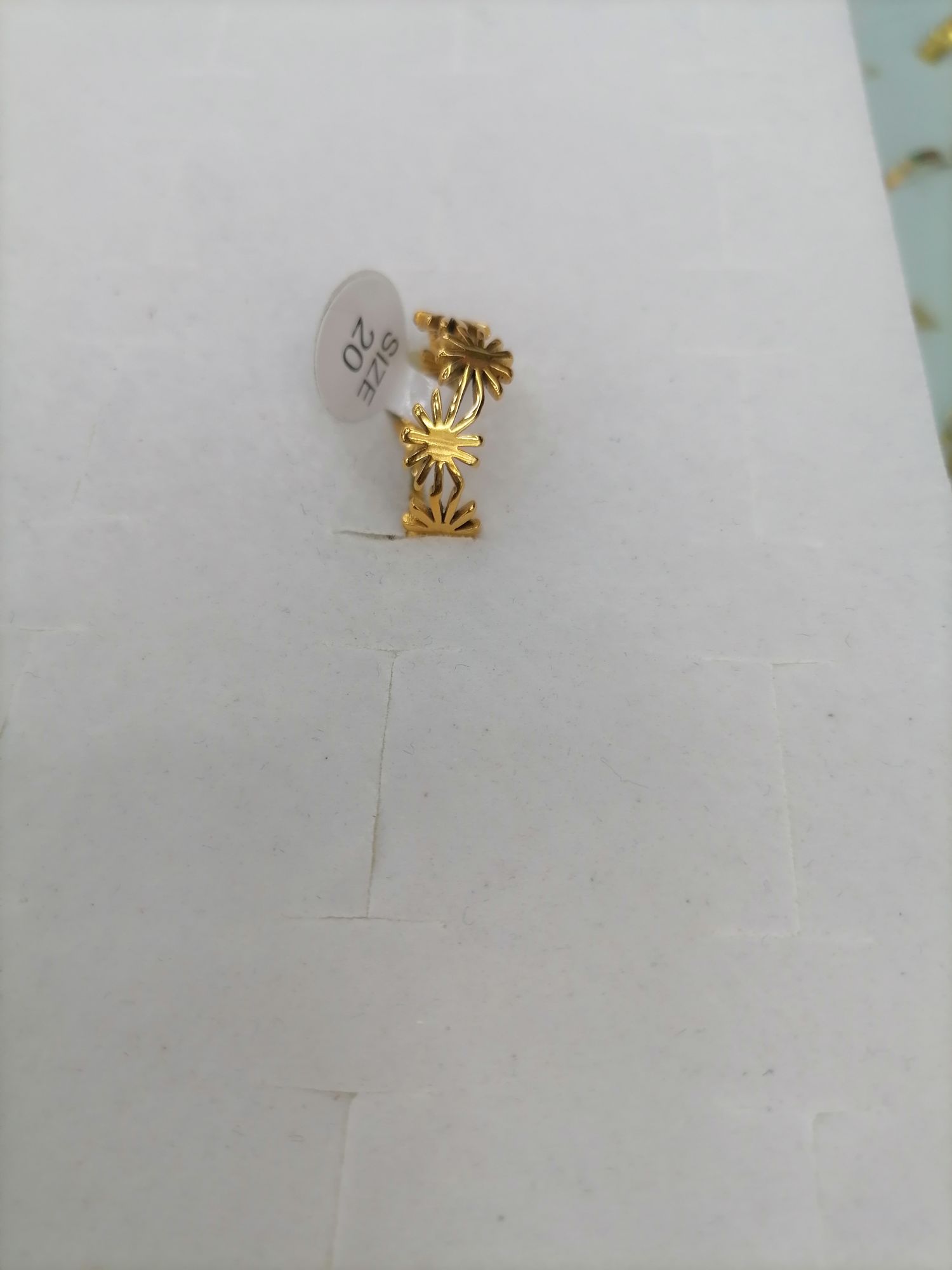 Titanium steel gold spiral 10 leaf ring