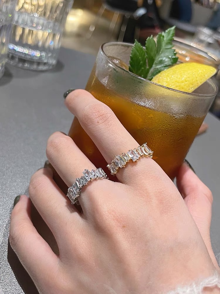 18 Zircon ring Women's simple ring, unique design sense, niche Korean Fairy piano Only -2019