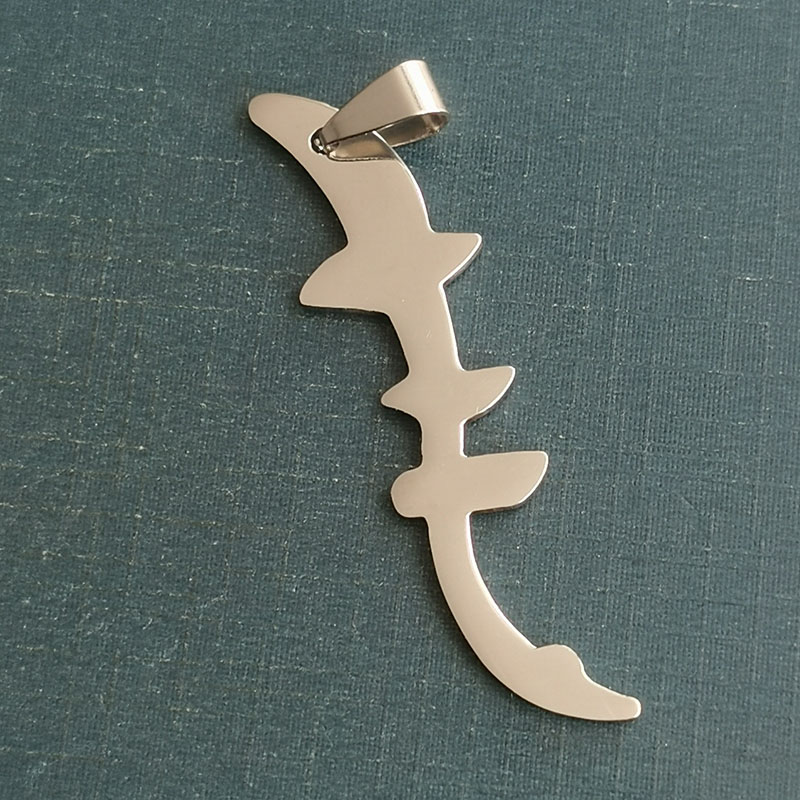 Foreign trade jewelry new knife stainless steel pendant necklace jewelry men and women pendant necklace wholesale
