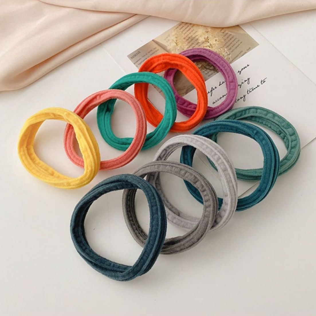 Traceless Head Rope 2021 New Hair Circle Hair Rope Rubber Band Female Tie Hair Does Not Cut Hair Does Not Hurt Children Bun Head details Picture