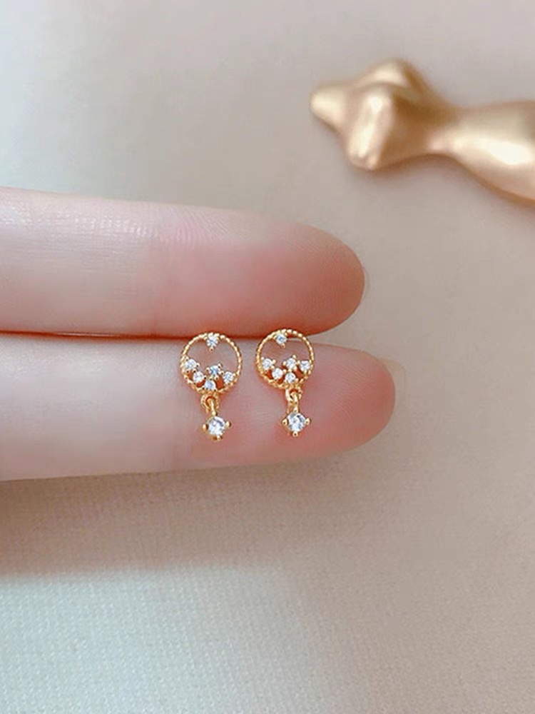 So foreign! Glitter senior sense zircon earrings women's fashion simple atmosphere net red earrings thumbnail