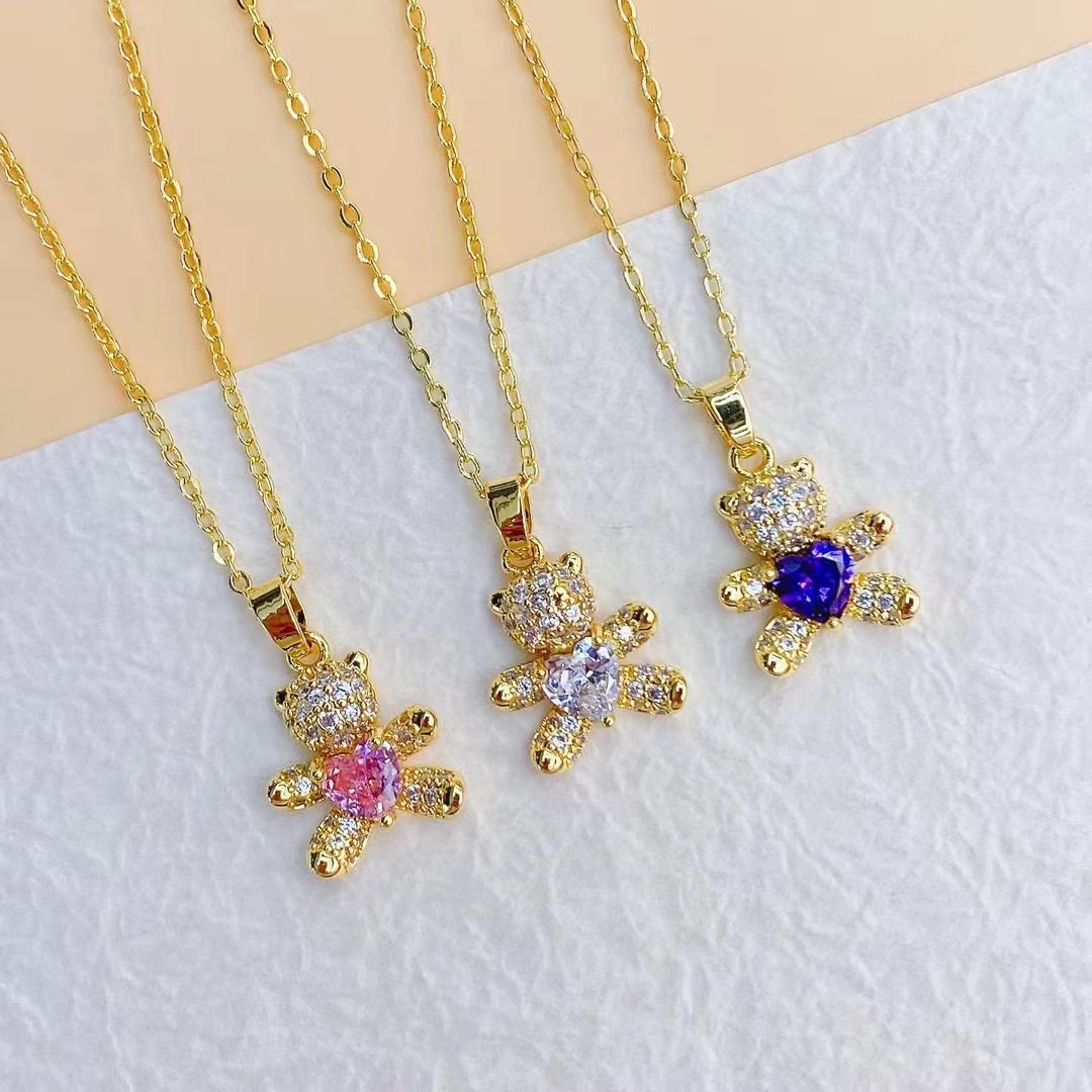 The 2022 new Moissanite necklace, women's collarbone chain, heart pendant, exquisite and niche, is a fashionable gift for couples and best friends Item Picture