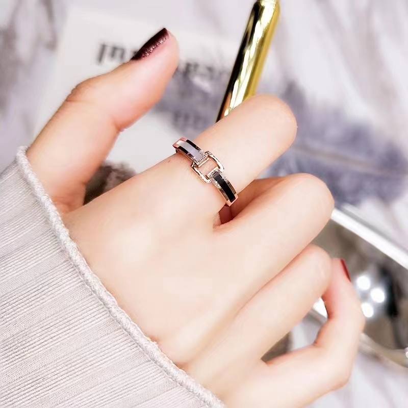 A niche and fashionable multi-layer layered ring for women, adjustable rose gold, personalized design, index finger ring joint accessory detail image 5