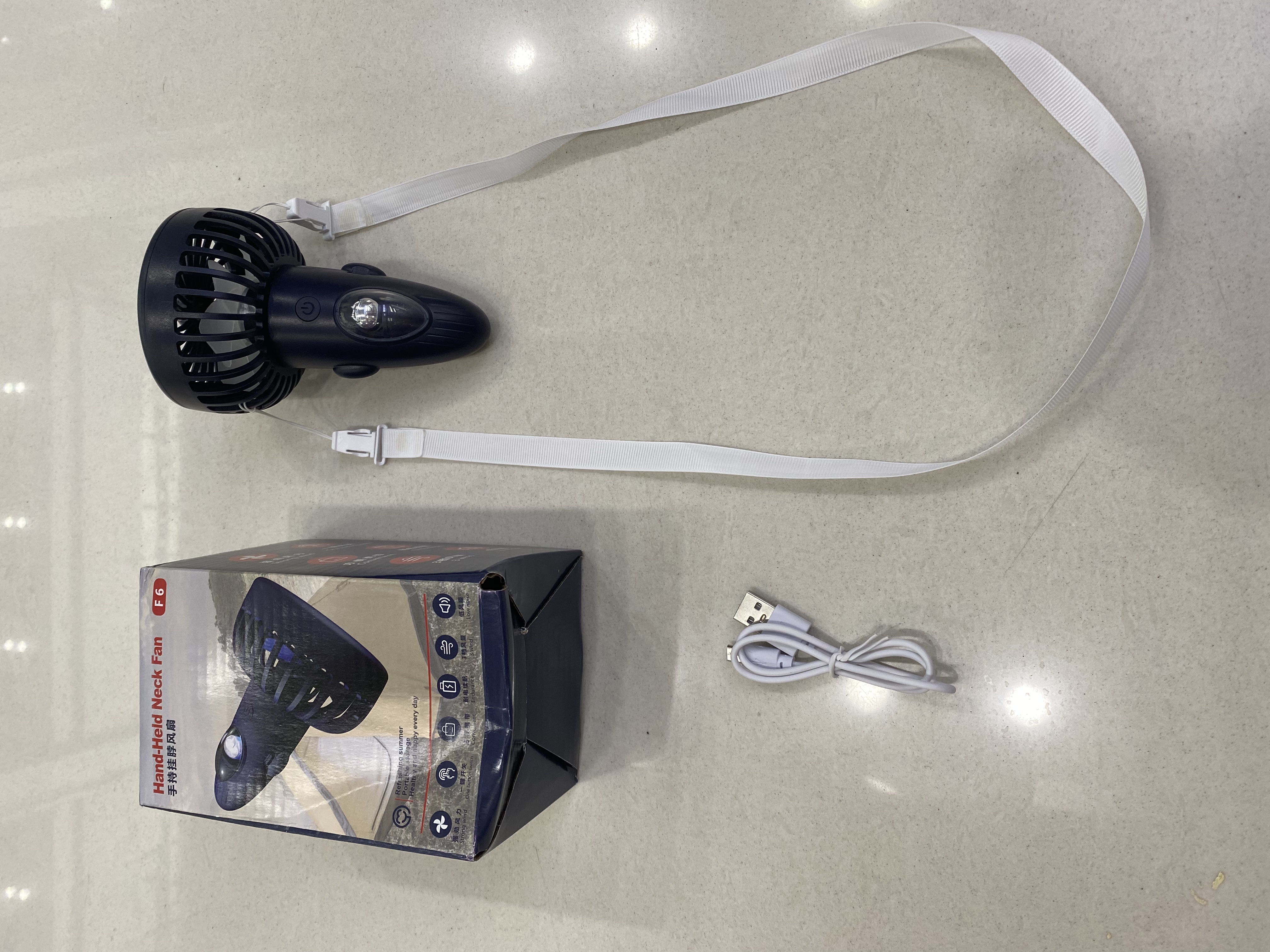 Hang neck small fan 1