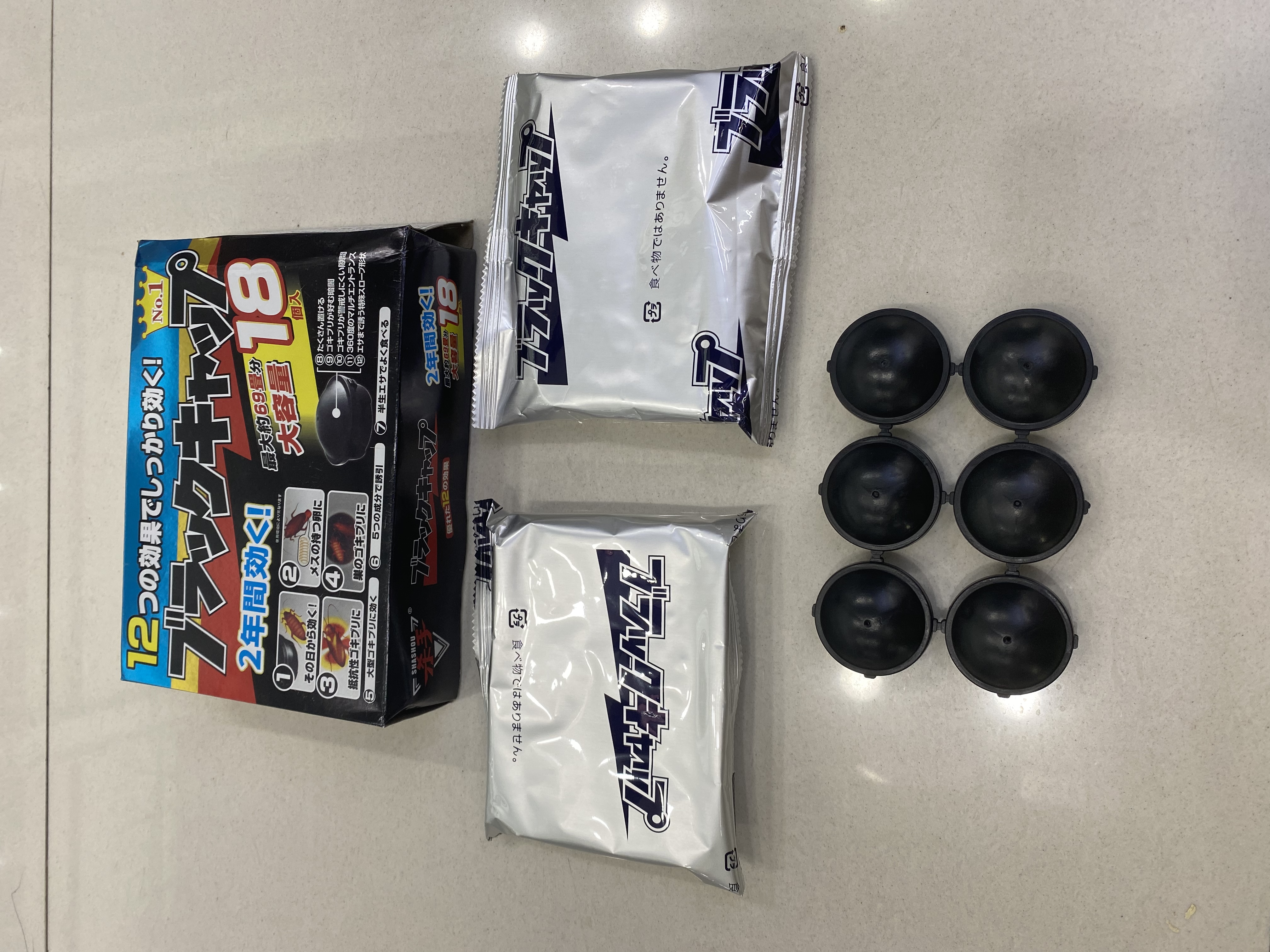 18 cockroach baits