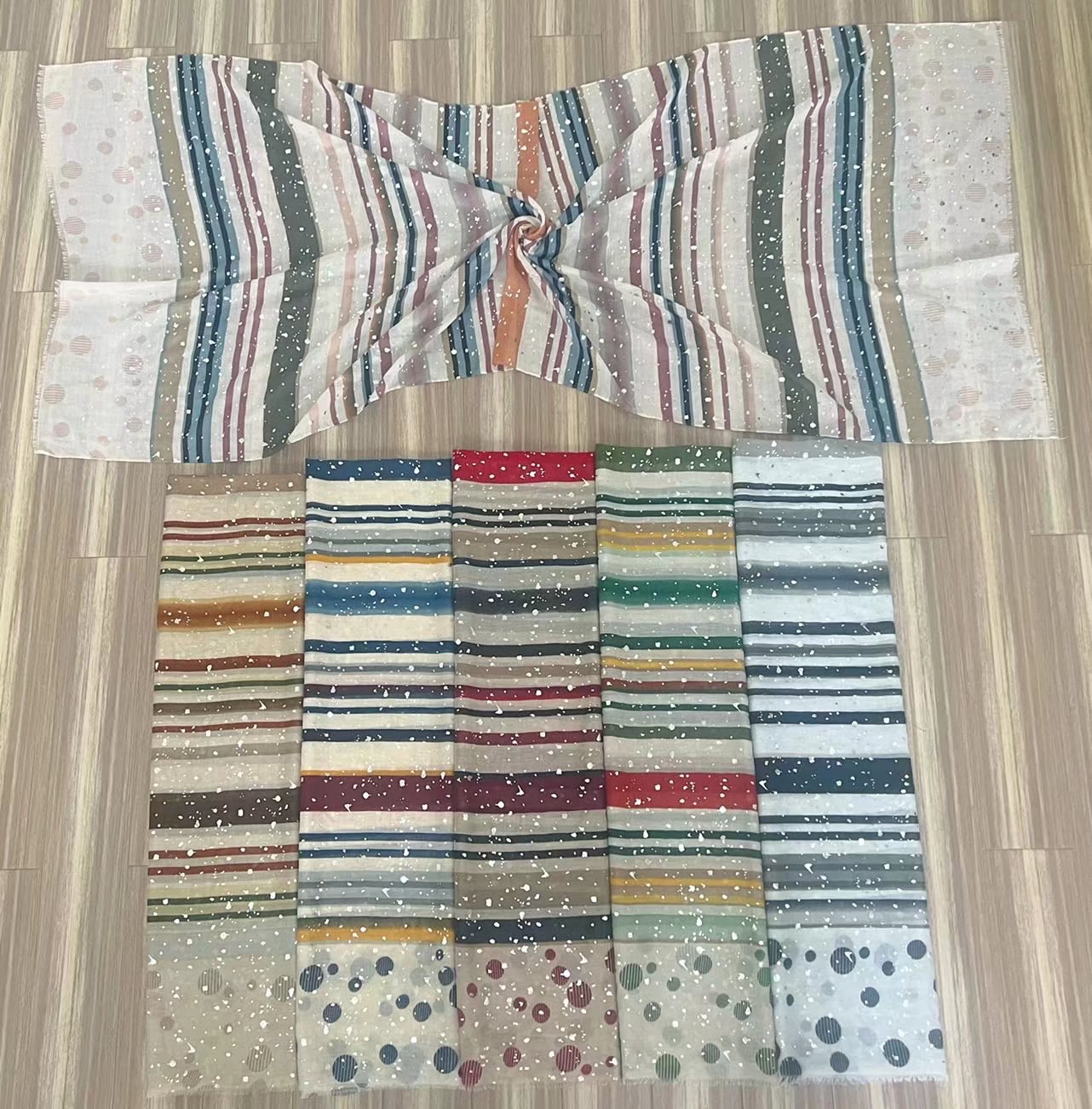 New Scarf Shawl Hot Gold Hot Silver Scarf European Korean Fashion Explosion Scarf Shawl Shawl Headscarf Item Picture