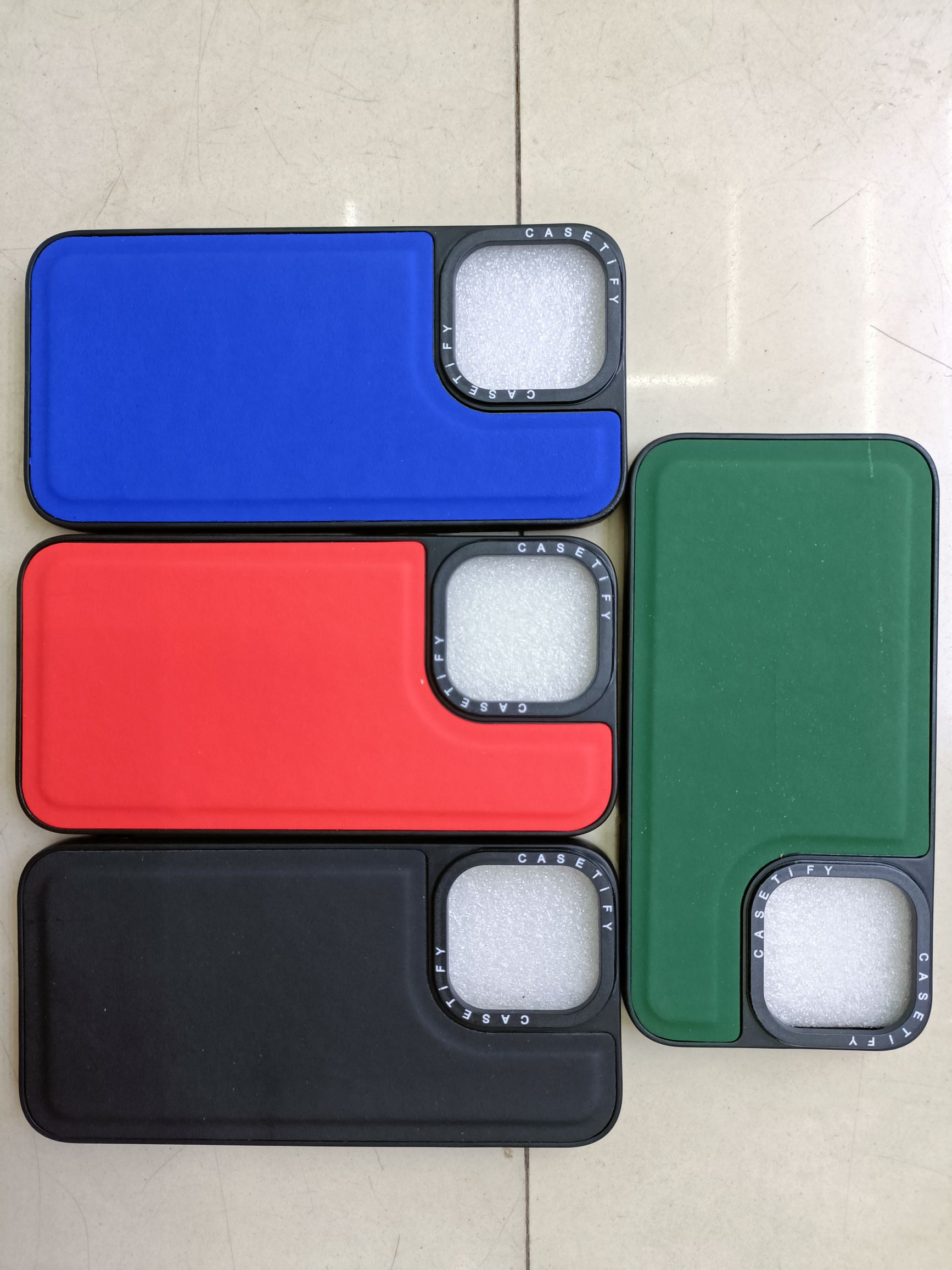 Leather 2-in-1 case with black frame lens