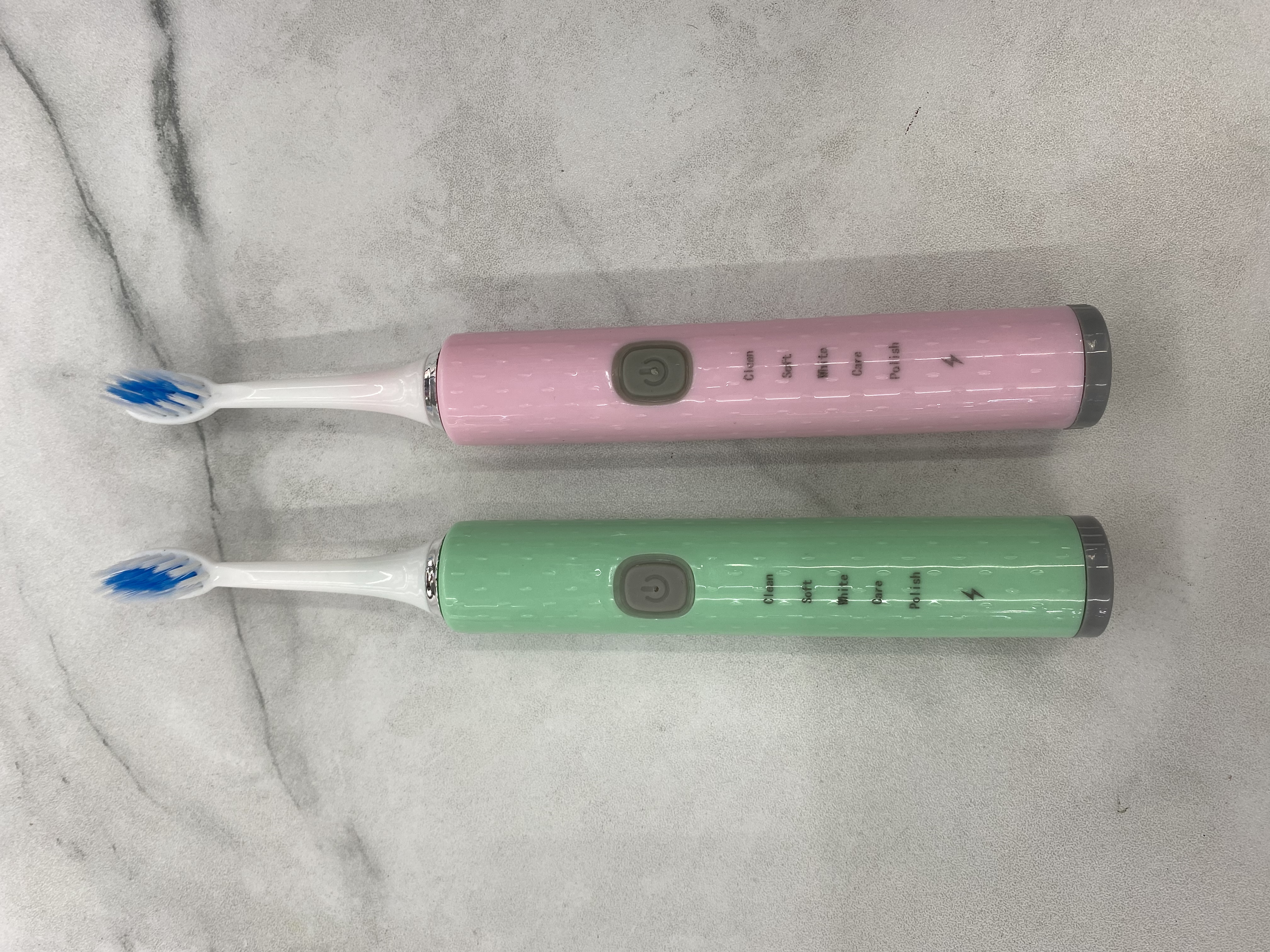 Adult toothbrush - Charge