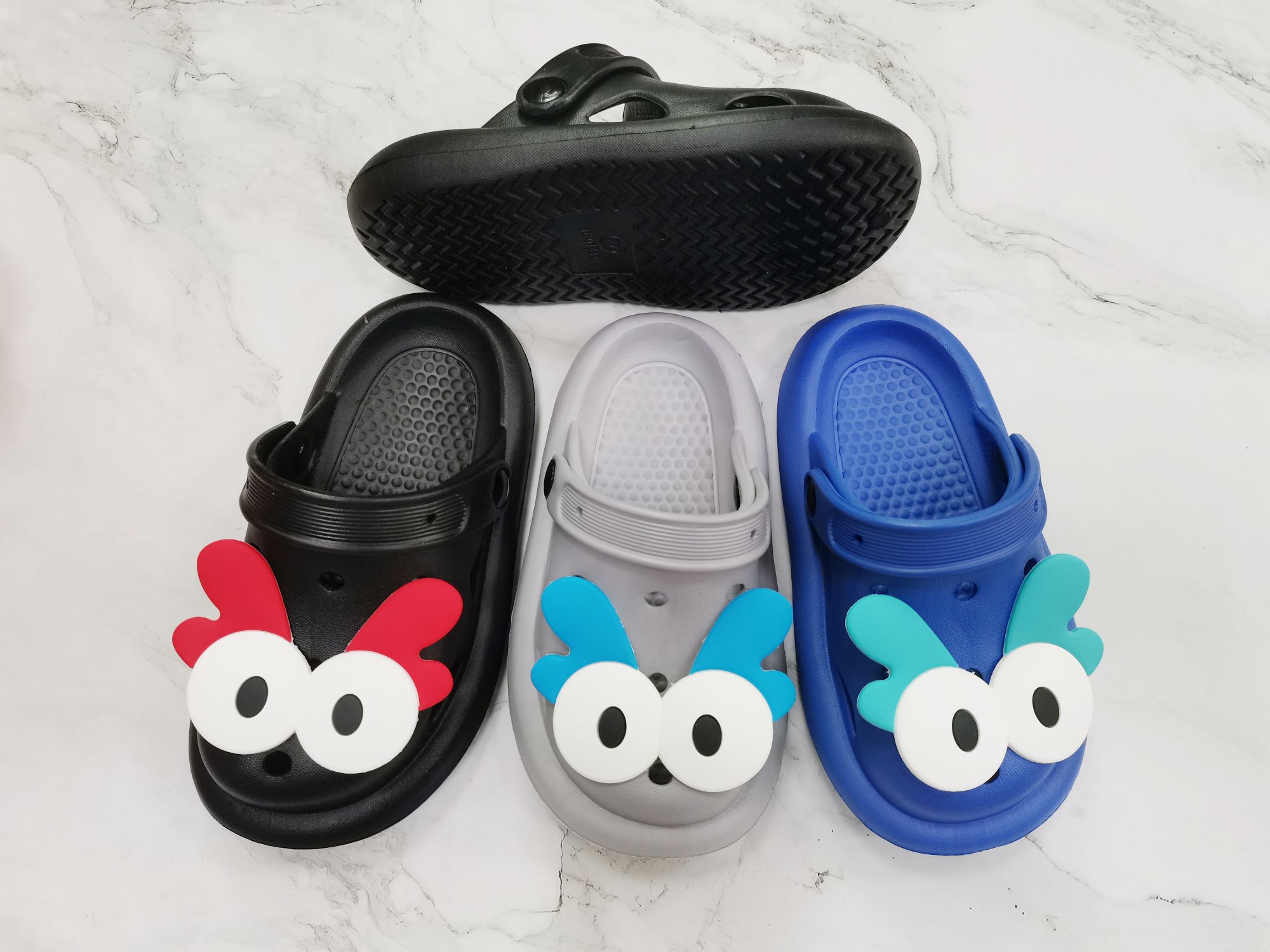 Crocs Children's slippers Summer girls indoor kids non-slip girls' flip-flops Outdoor soft-soled baby beach shoes