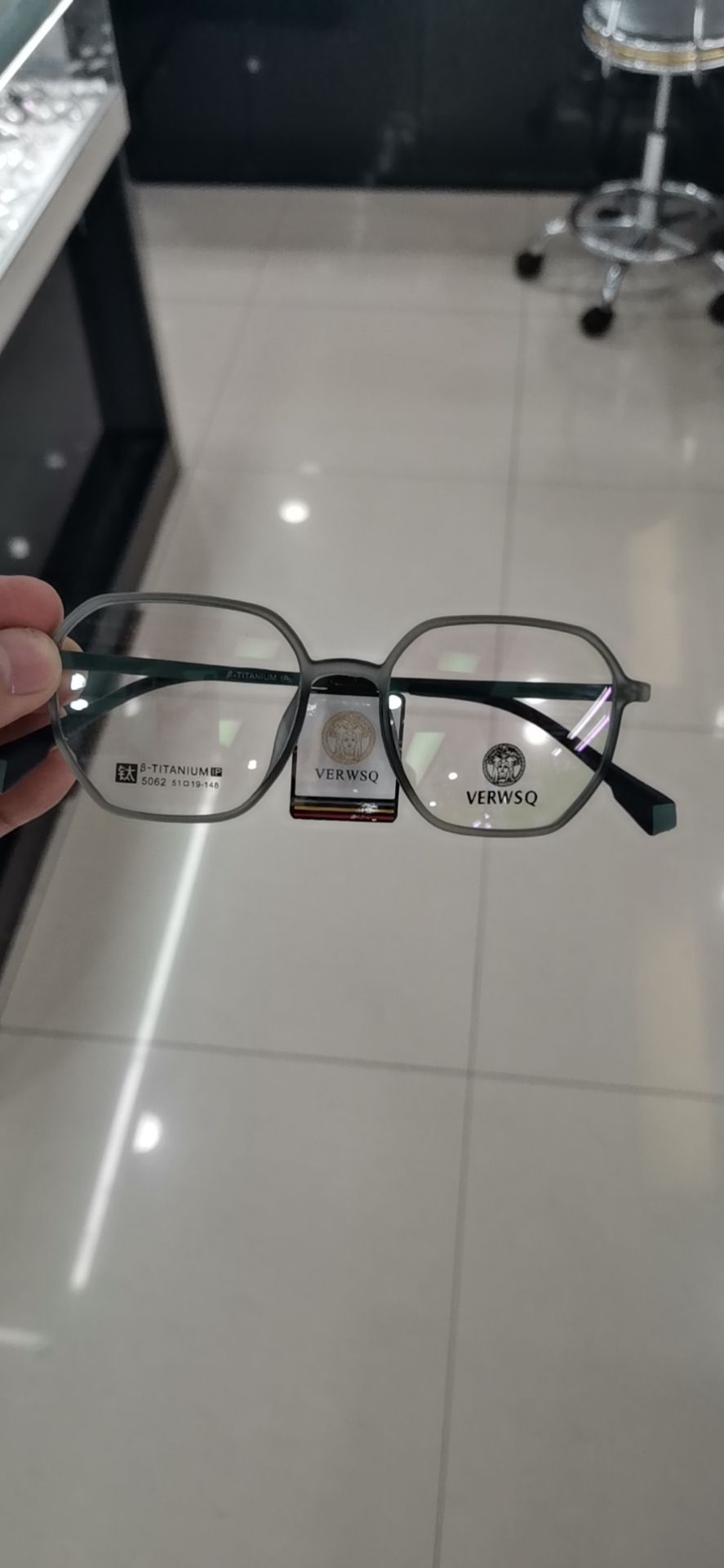 Myopic Glasses, Flat Lenses, Application Scenario