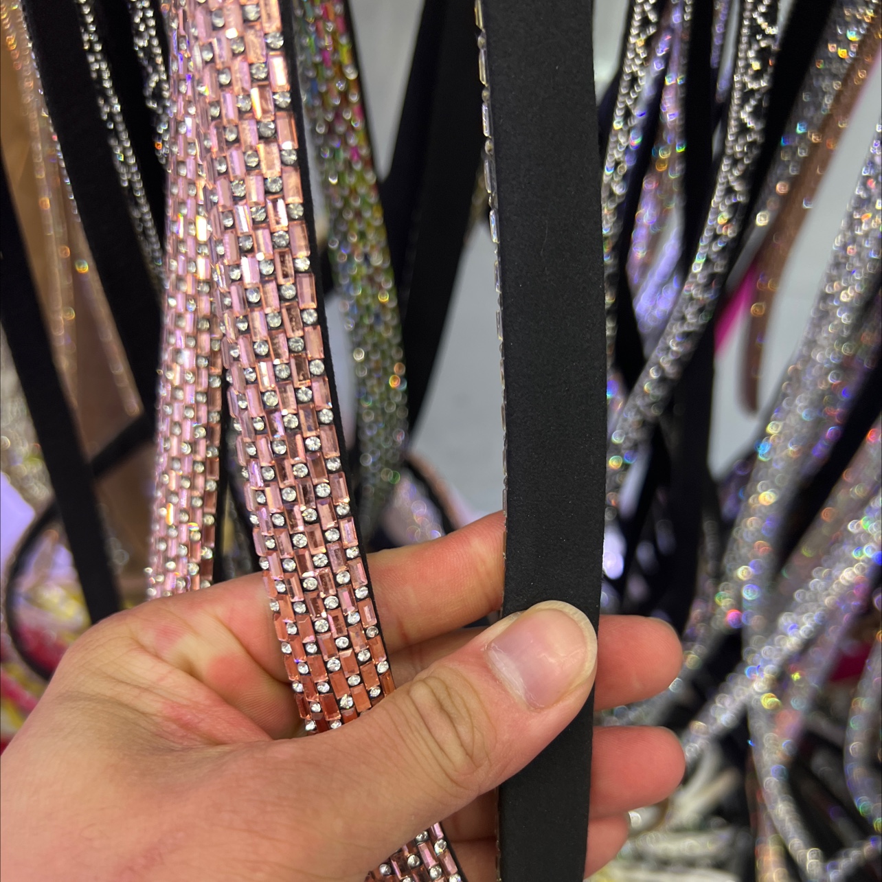 Rhinestones Pull Out The Strip. Drill The Strip details Picture