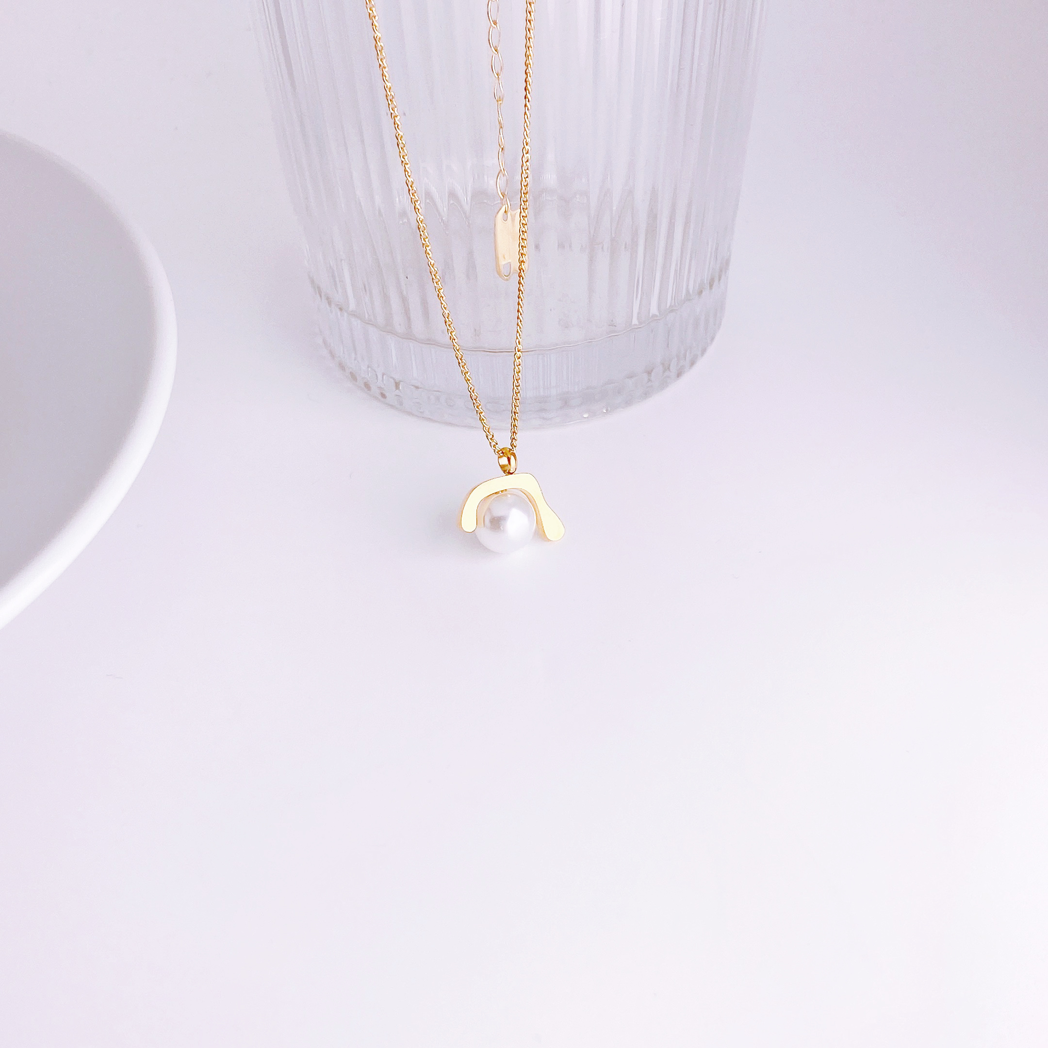 New trend fashion Korean pearl titanium steel necklace to the United States titanium steel products full figure