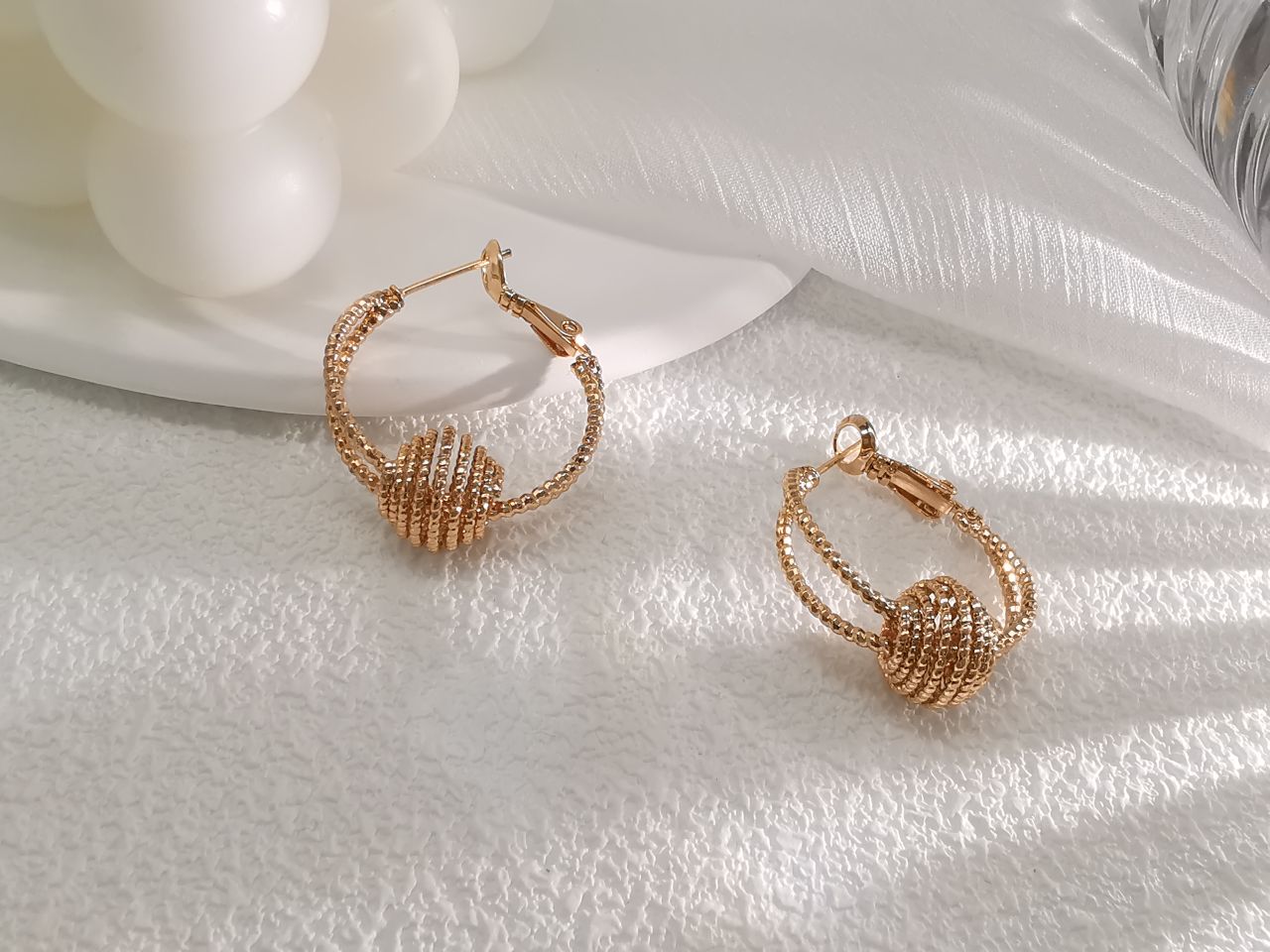 YSX Gold plated INS wind earrings thumbnail