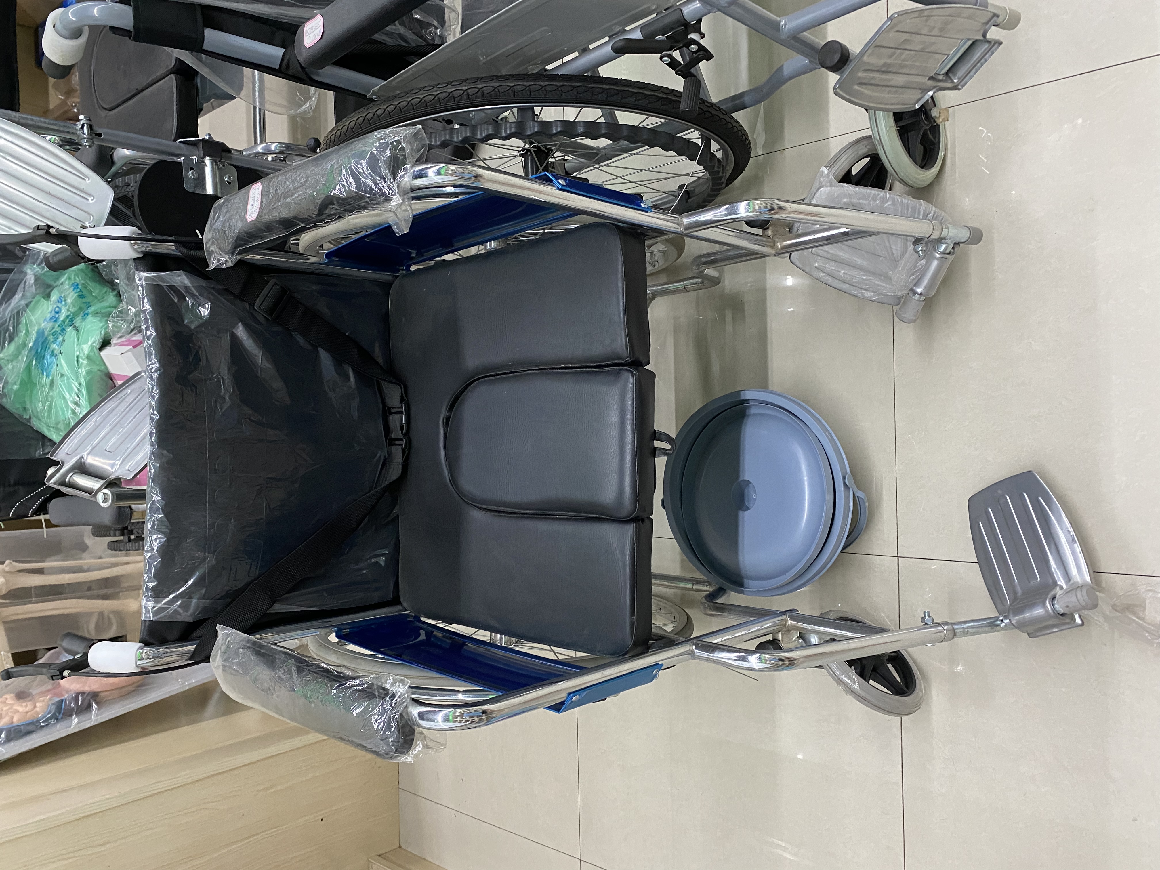 Wholesale all kinds of wheelchairs, pu wheelchairs, with toilet wheelchairs