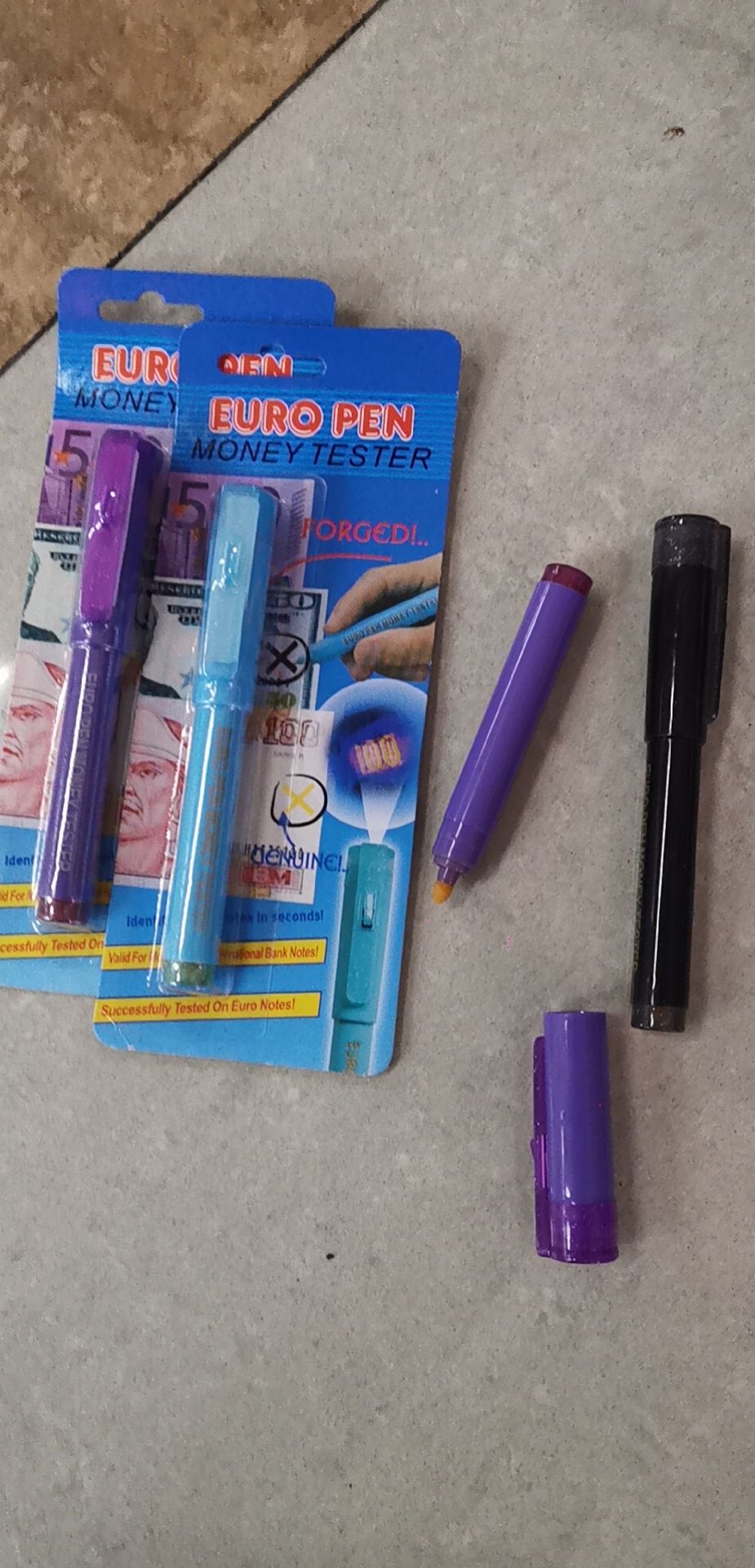 The magical water-based banknote detector, a multi-currency currency detector, a currency detector, and a purple light machine details Picture