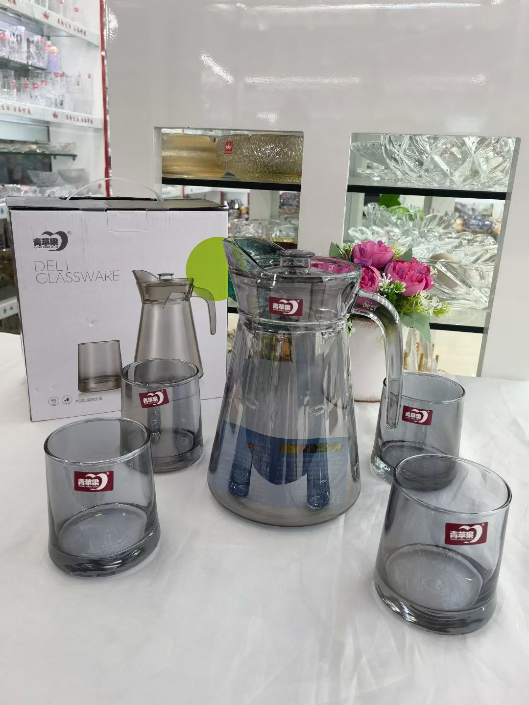 Green apple water set smoke gray
