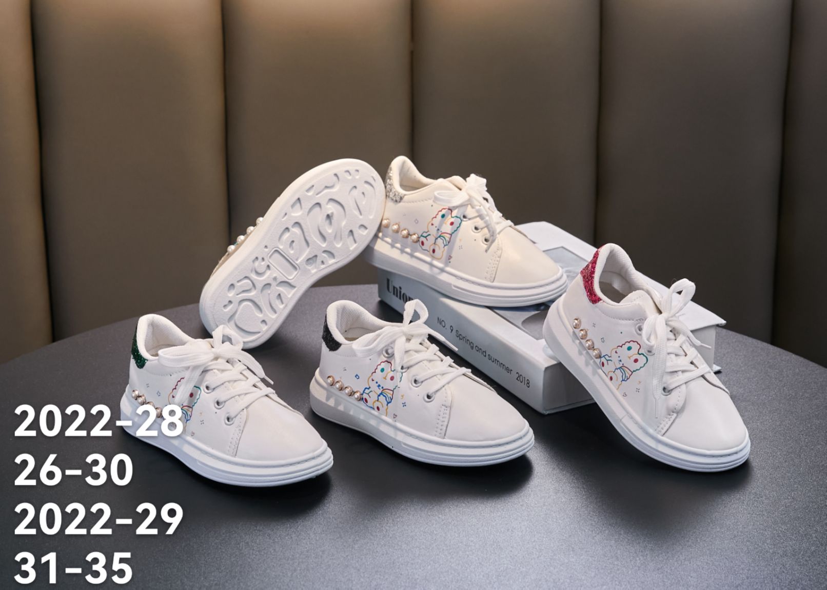 In 2022, The Most Popular Pu Children's Shoes With Diamond Article Number 2022-28
Sizes 21-25 26-30 31-35