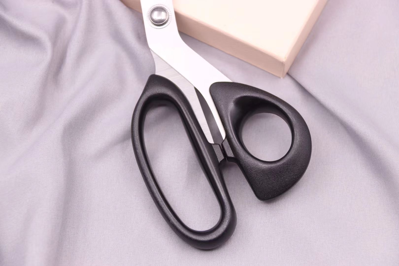 Department store scissors, office and educational scissors, office stationery scissors, black handle office scissors, office scissors, hardware knives, knife scissors, hardware scissors undefined