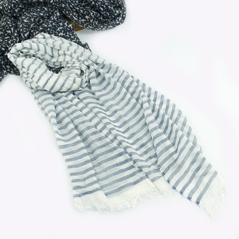 Spring New Cotton And Linen Scarf Day Thin Striped Shawl Clothing With Women's Scarf Sun Protection Shawl Item Picture