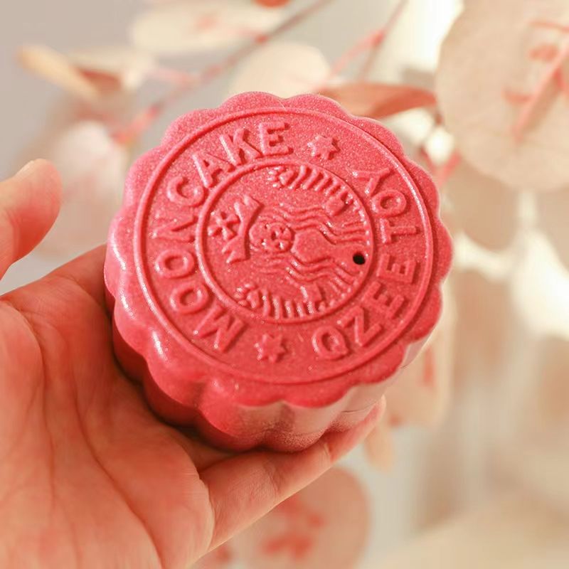 Mid-Autumn moon cake, TPR material, no taste of the dog bite all right! Pet supplies The latest toys, pet lovers like! Application Scenario