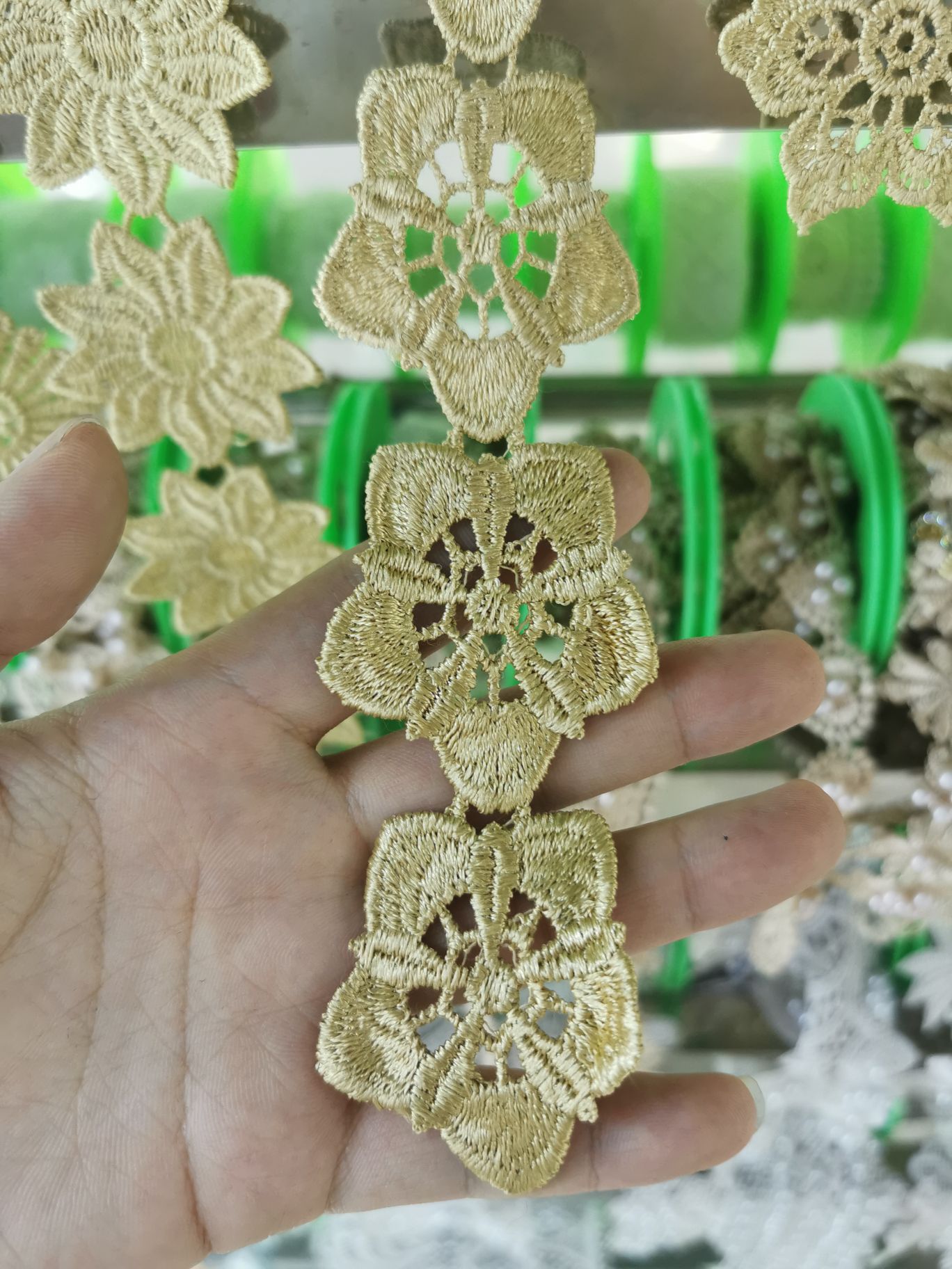 Lace 206