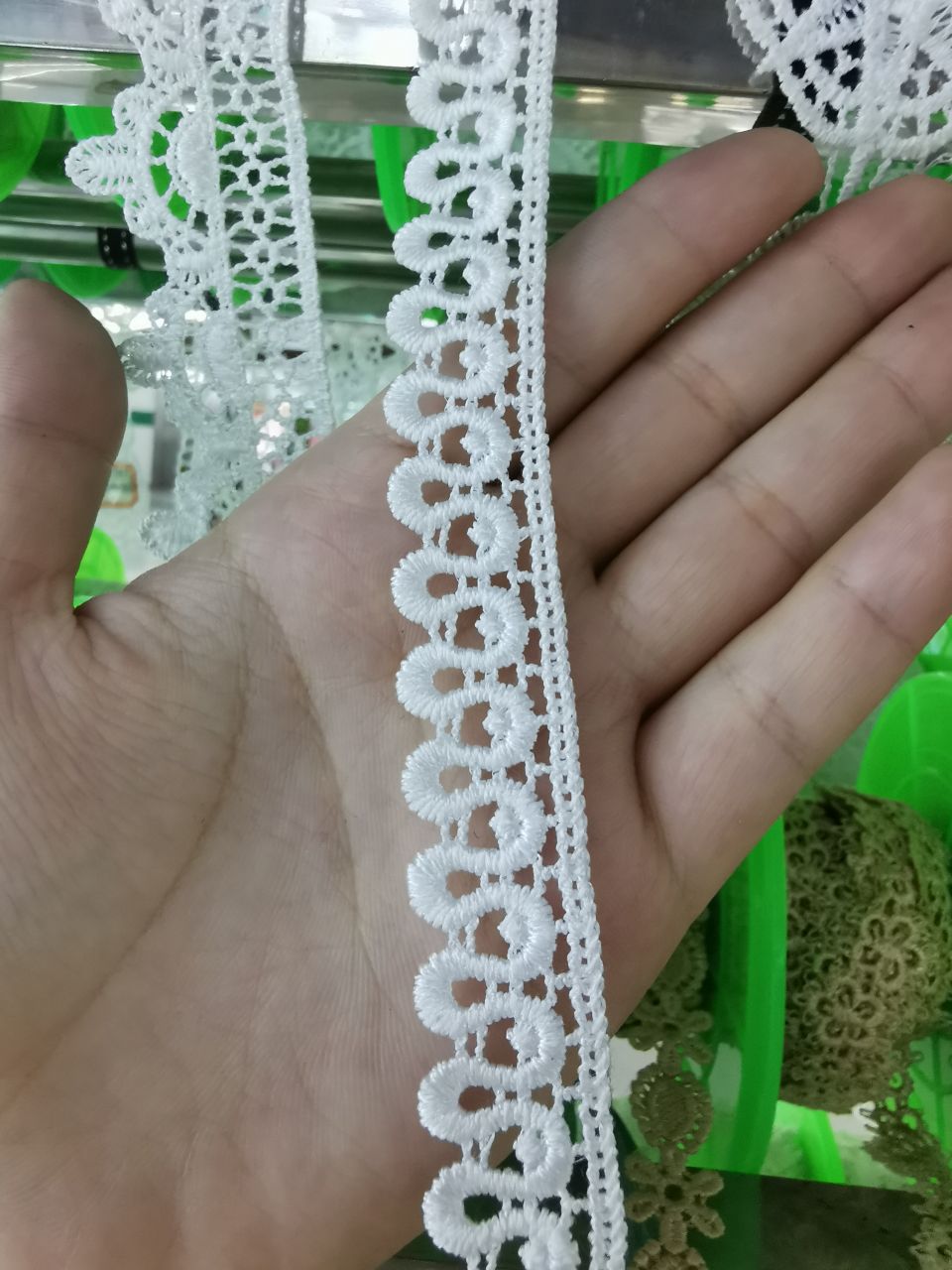 Lace 302