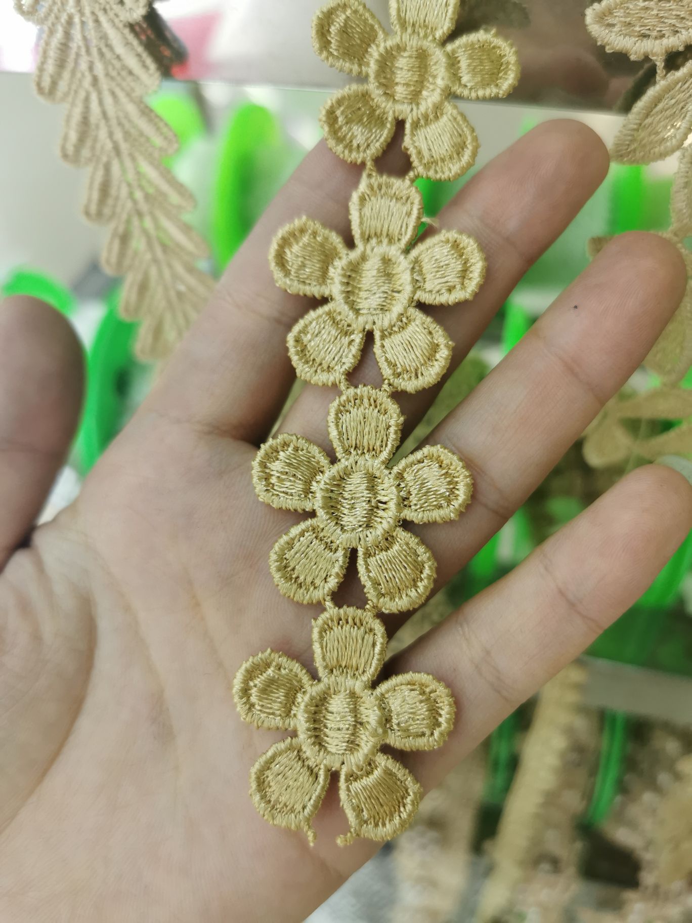 Lace 315
