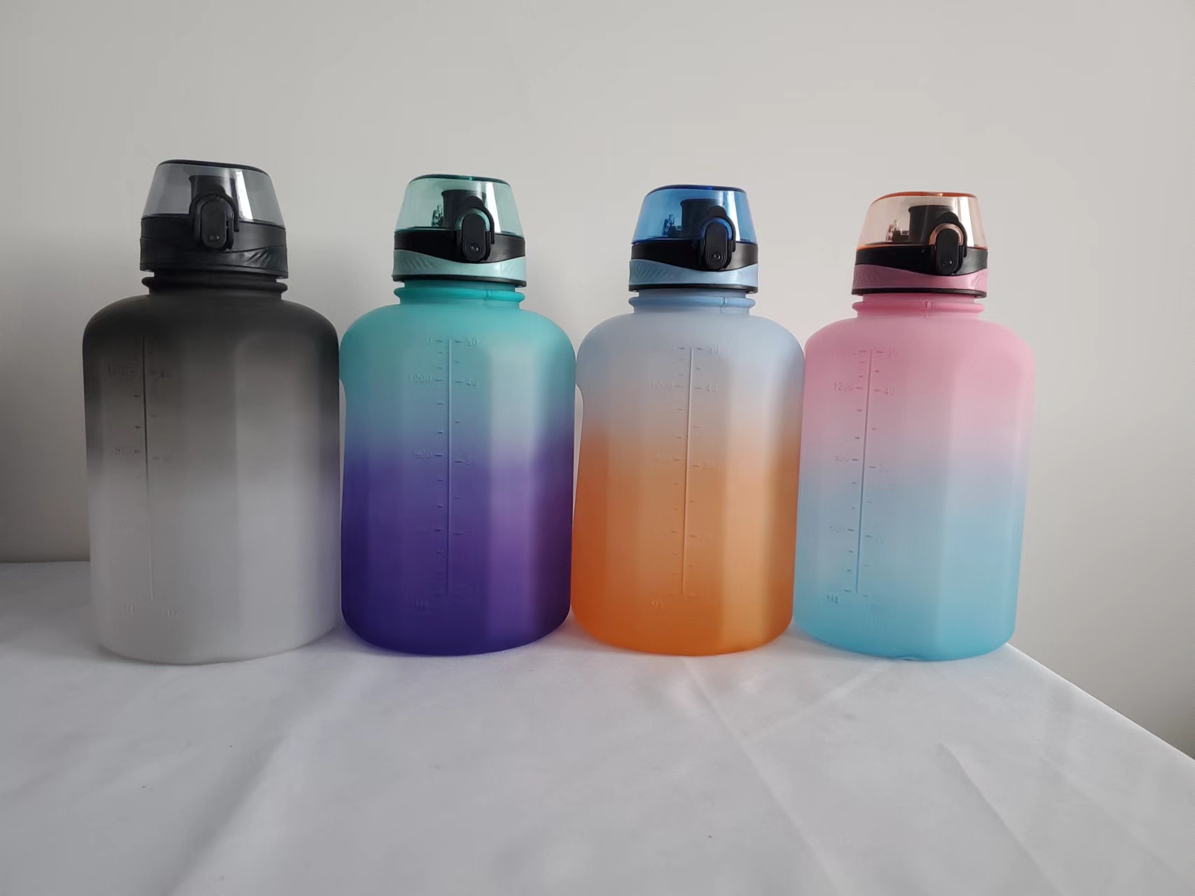 Space cup Plastic cup large kettle ton ton bucket gradient color water bottle thumbnail