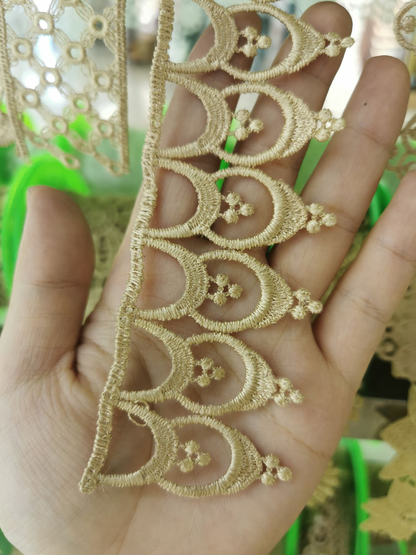 Lace 337
