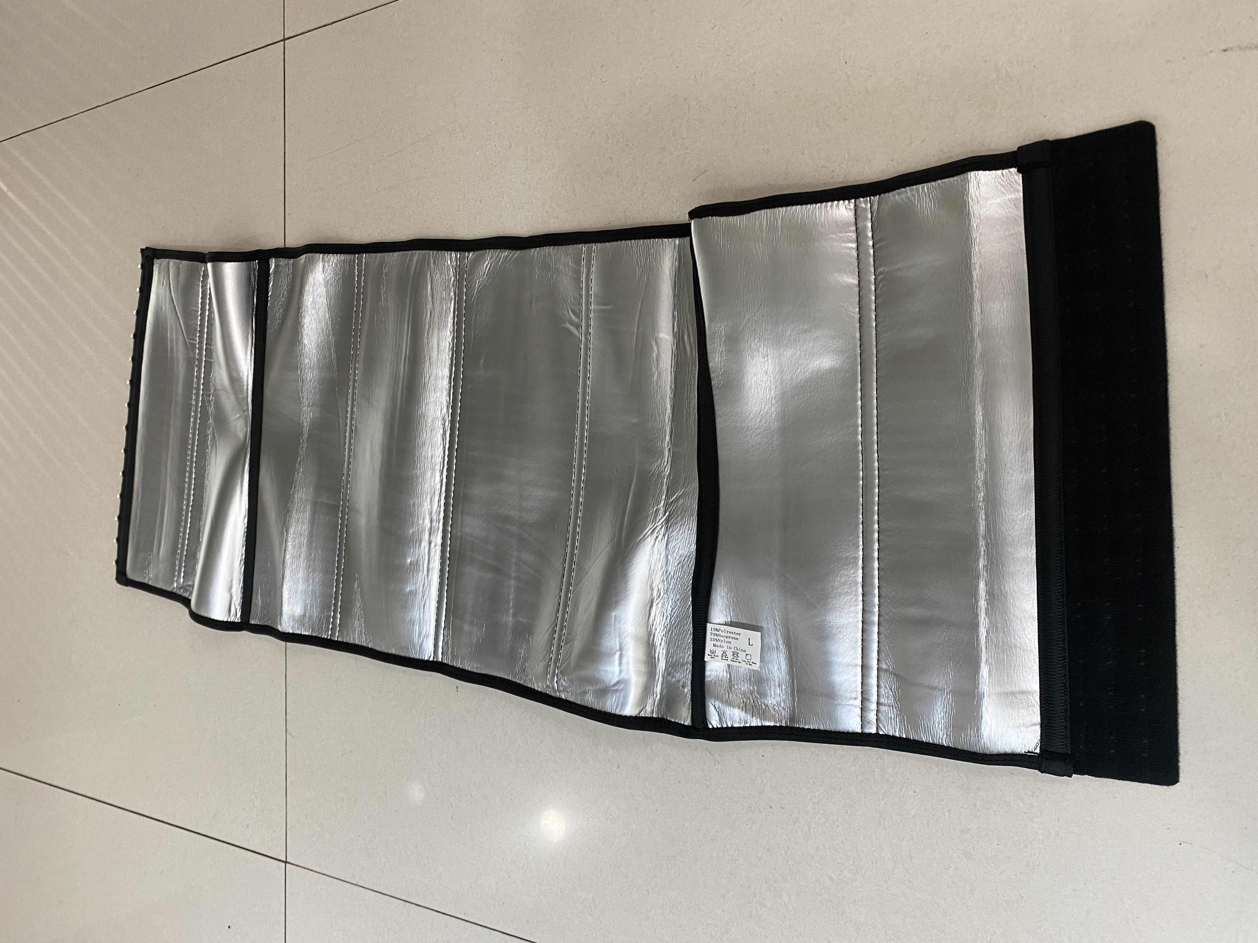 Silver-coated belt for both men and women Application Scenario