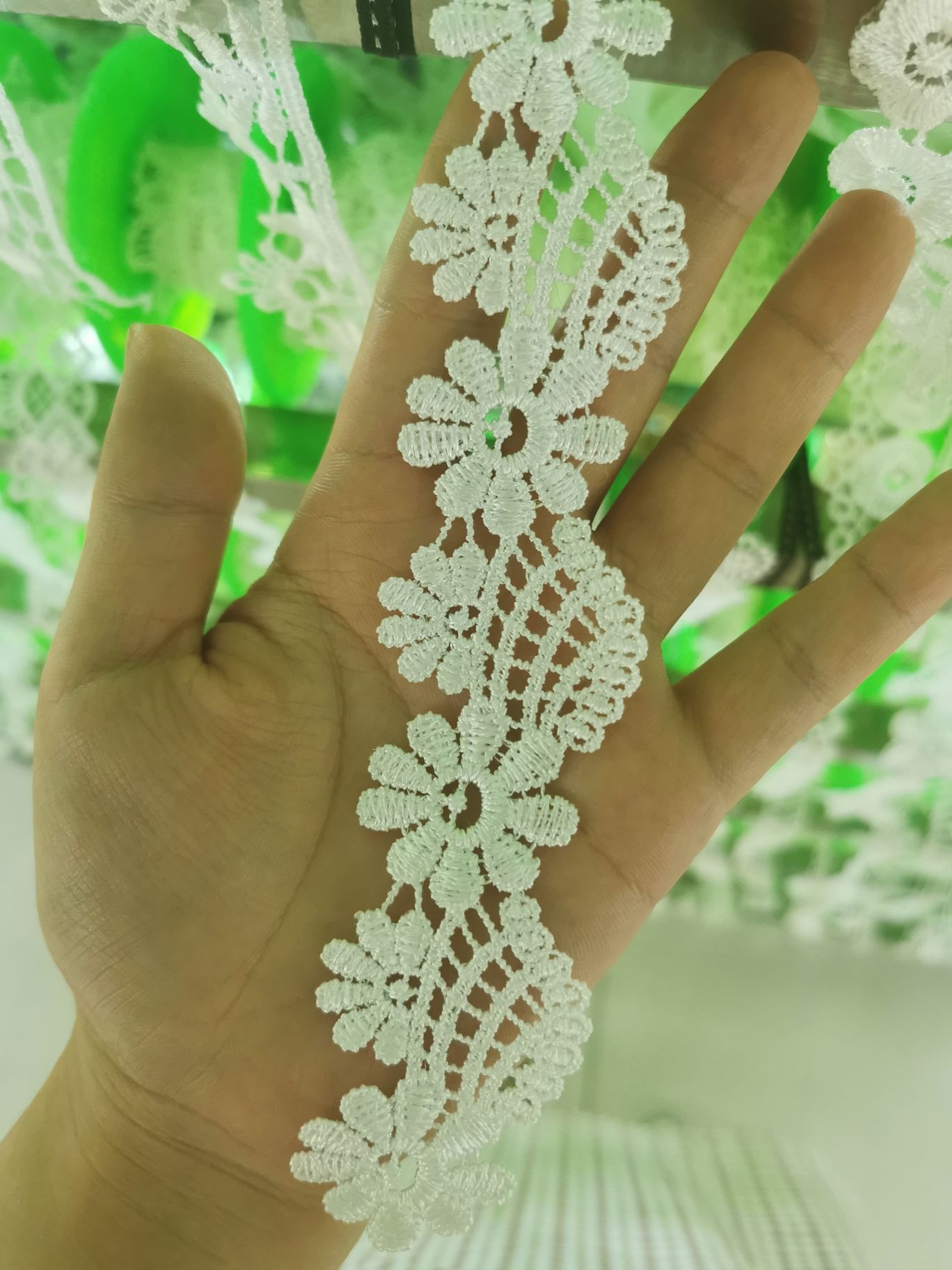 Lace barcode 715