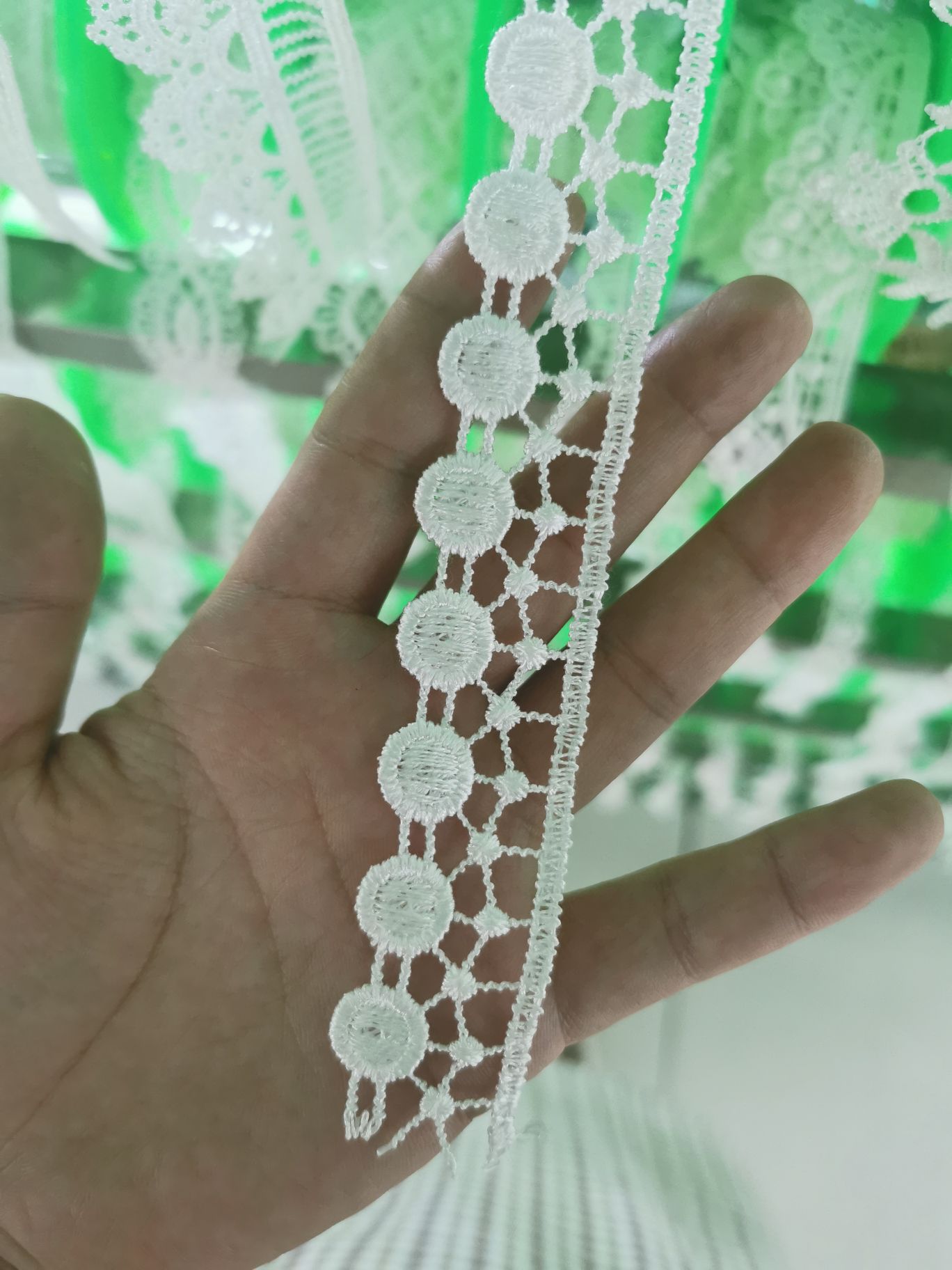 Water soluble lace 713