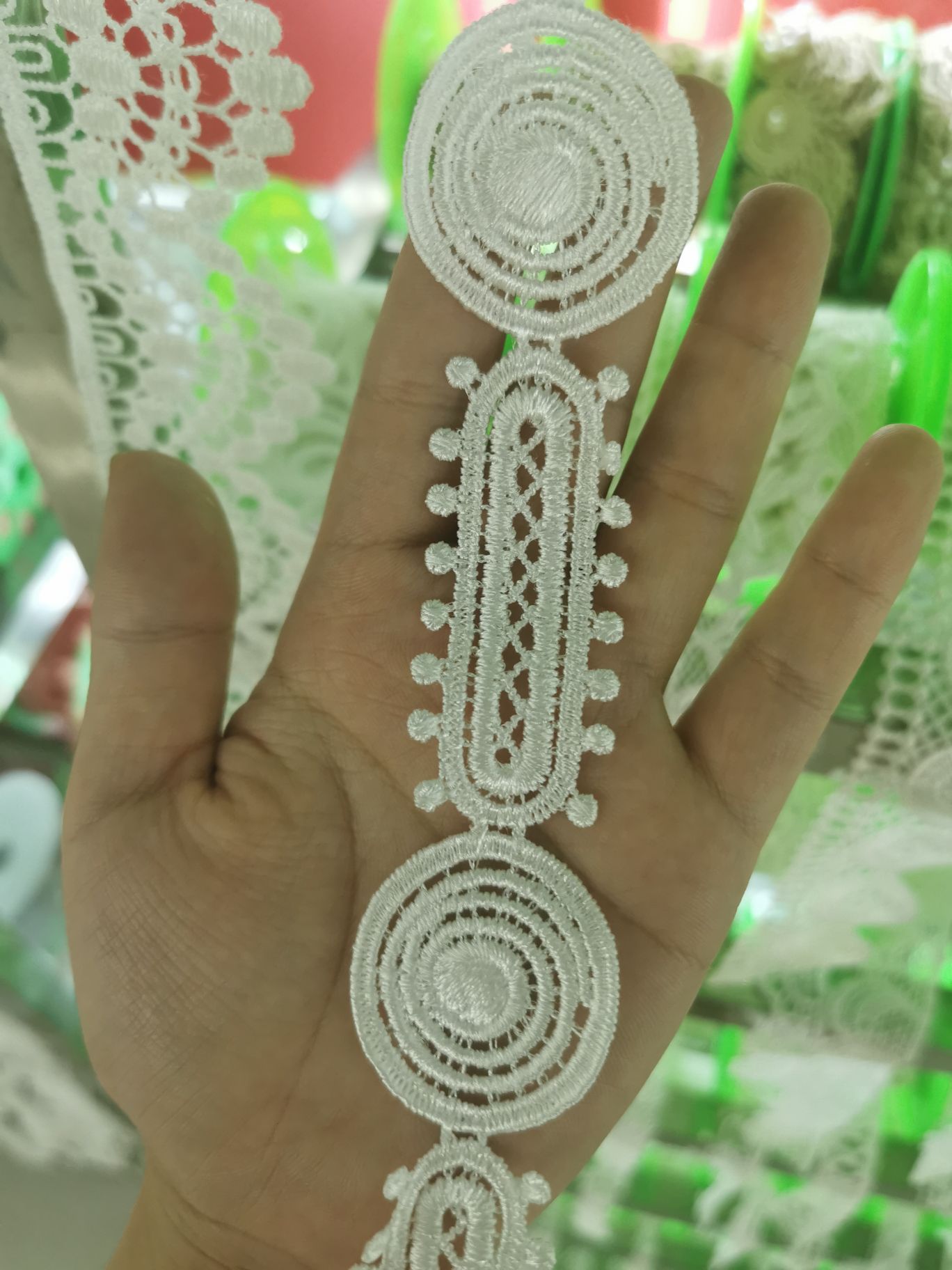 Water soluble lace 719