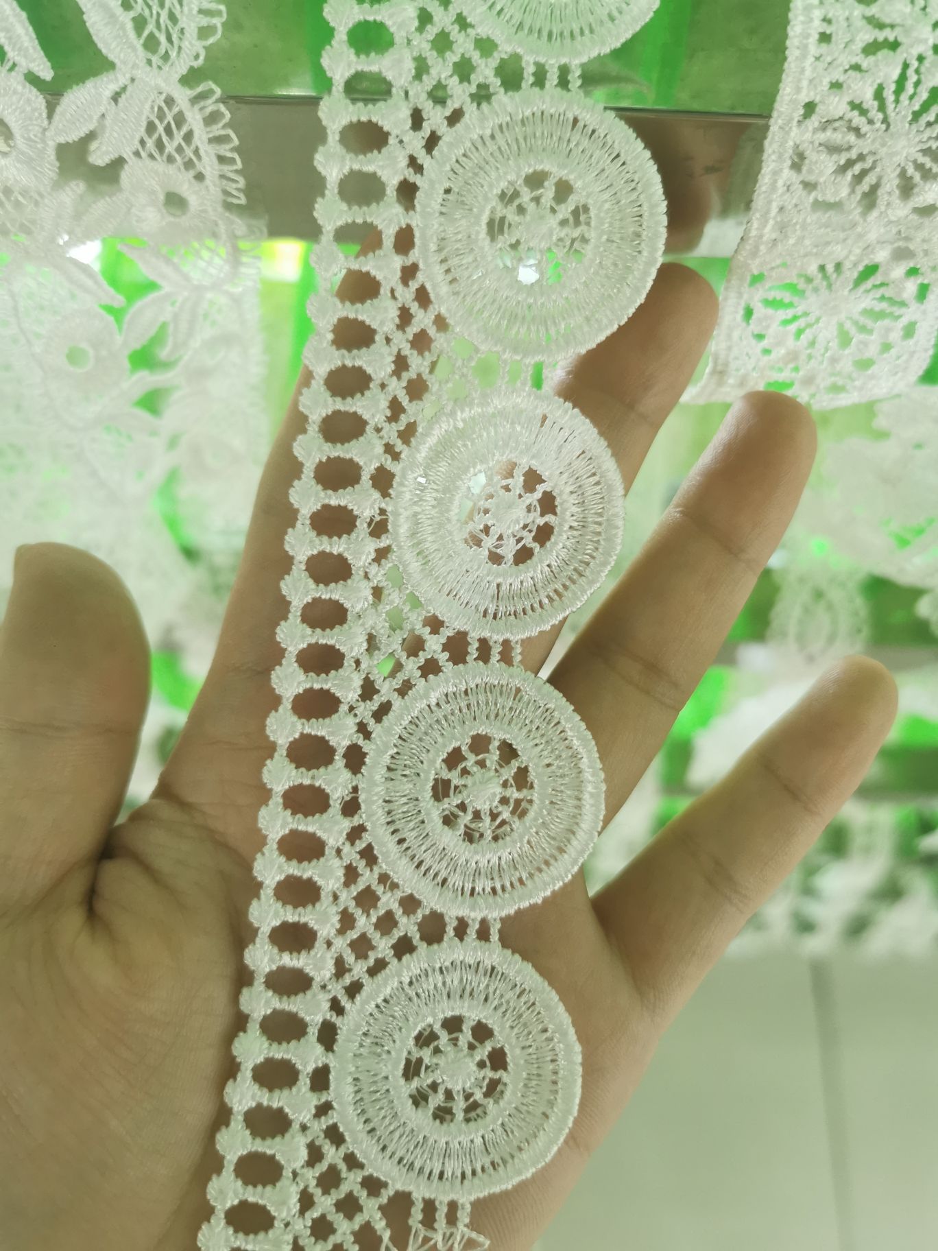 Water soluble lace 709