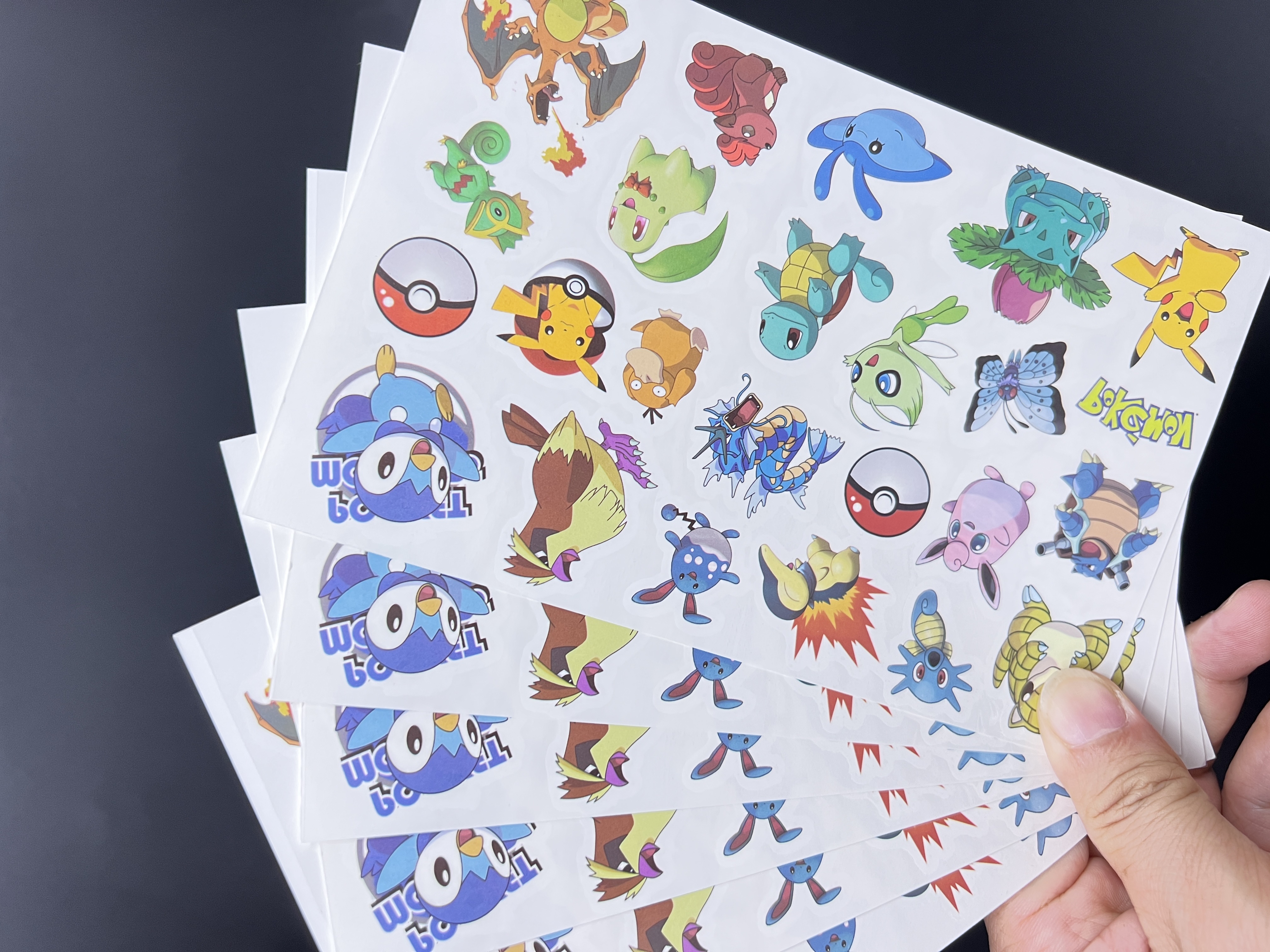 爆款惊喜娃娃贴4张益智儿童DIY手工制作组合贴生日派对赠送