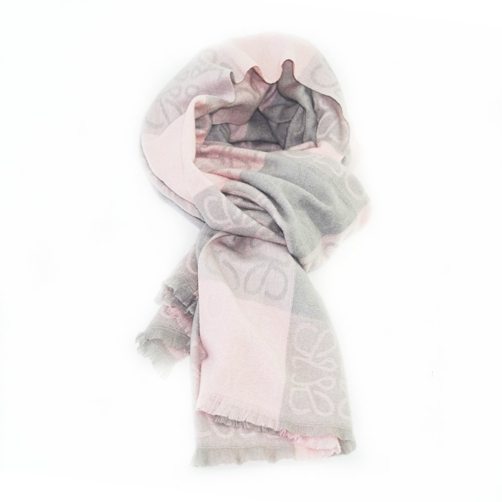 2022 Autumn Winter Checkerboard Cashmere Scarf Shawl Multi-Color Warm Everything With Japan And South Korea Fashion Multi-Purpose Scarf Application Scenario
