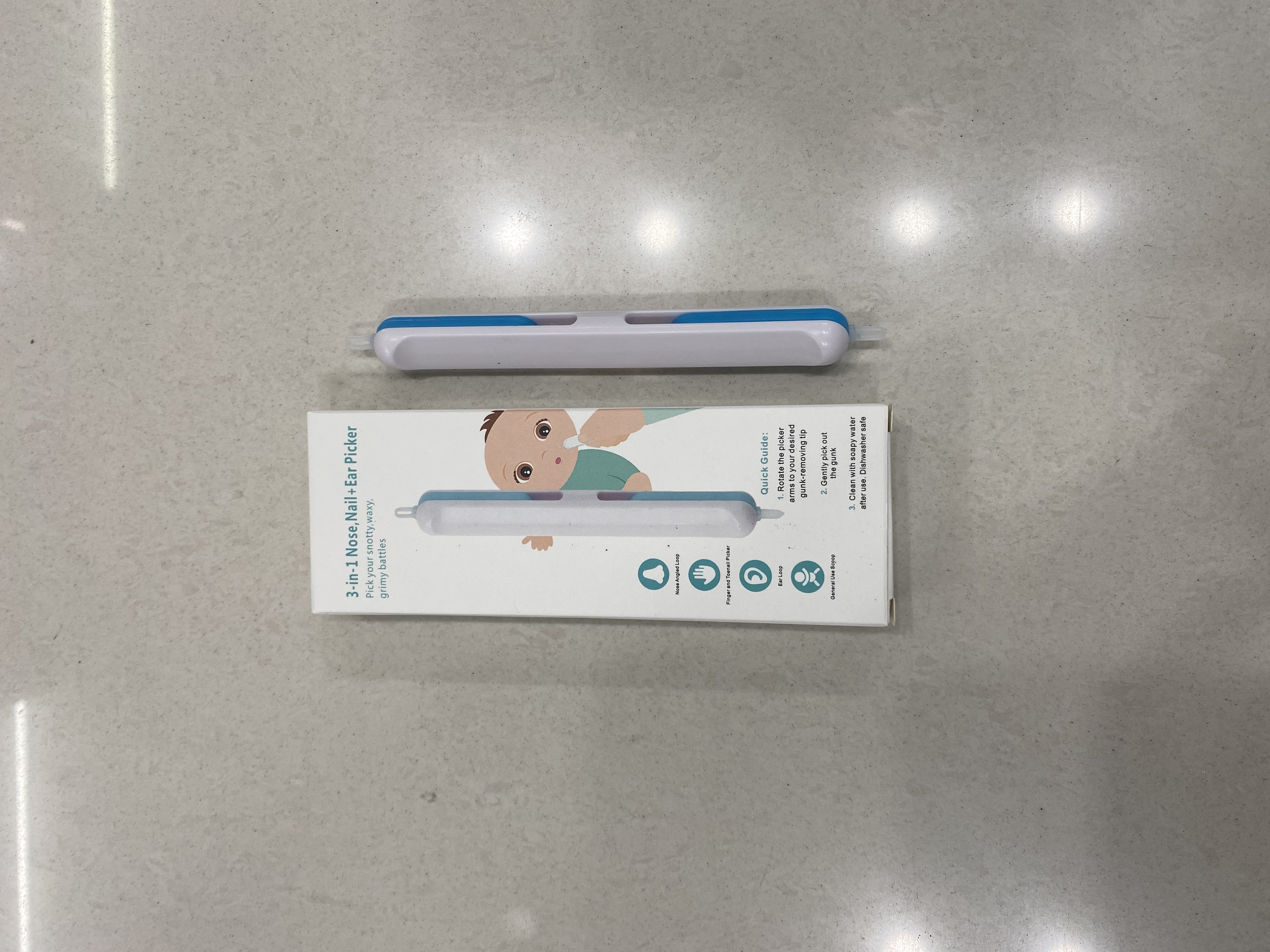 Baby ear and nose scoop