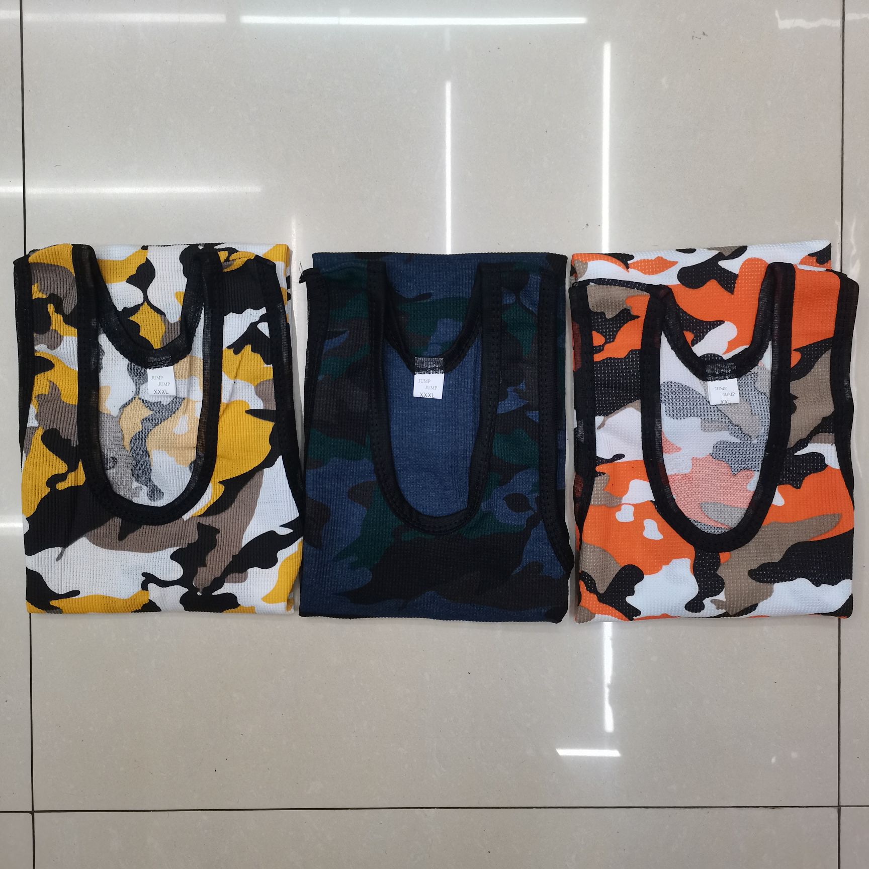 Summer Men's Camo Vest Can Be Worn Outside And Inside Application Scenario