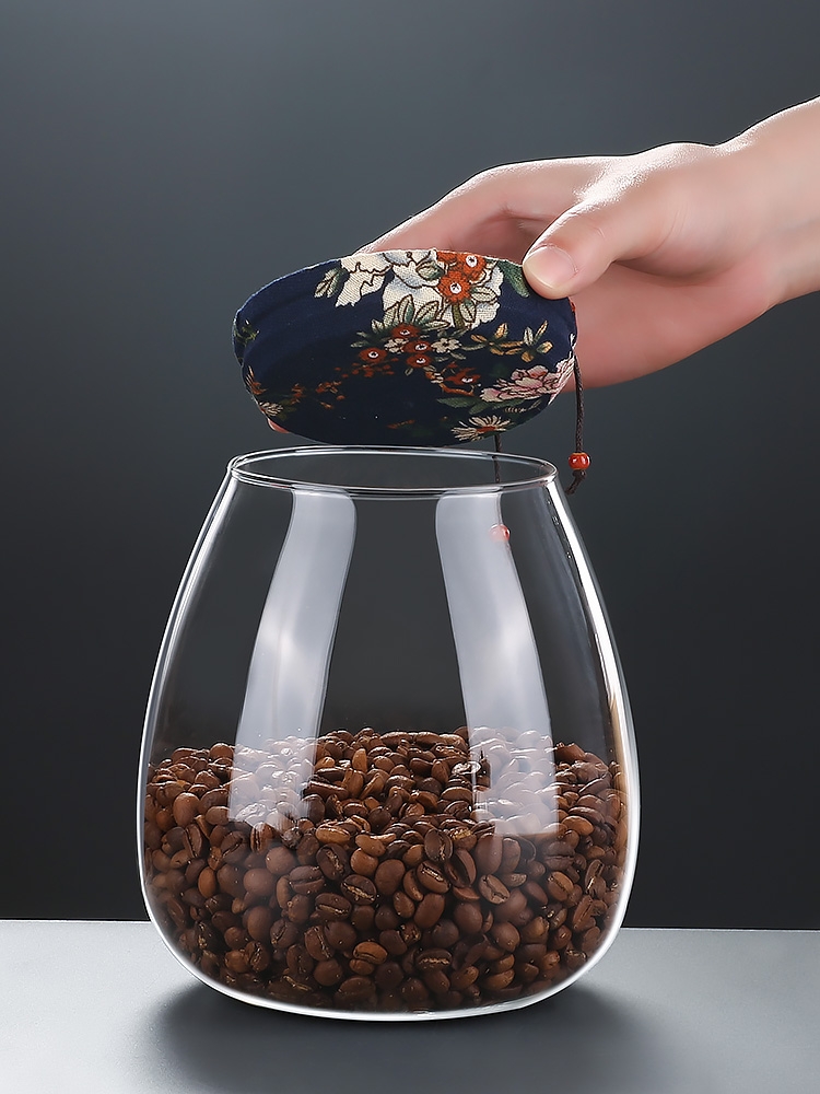 Tea jar glass tea jar transparent portable sealing jar small storage jar tea box Flower tea rose jar