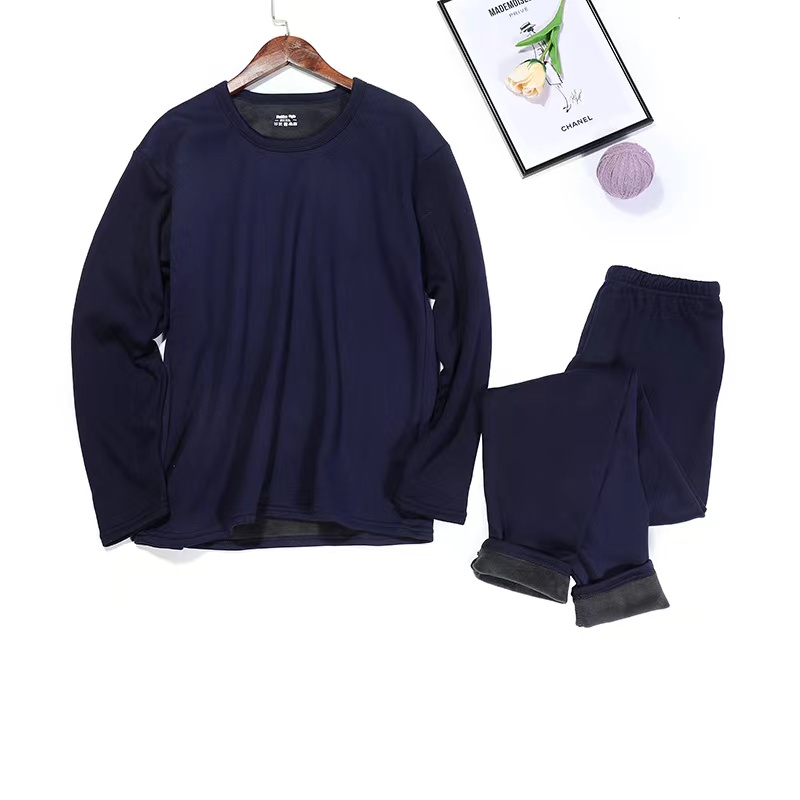 Cationic Men's And Women's Fleece Thickened Thermal Underwear Set Application Scenario