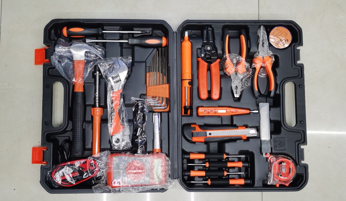 Tool set Auto repair tool set Tool set ratchet wrench socket head undefined