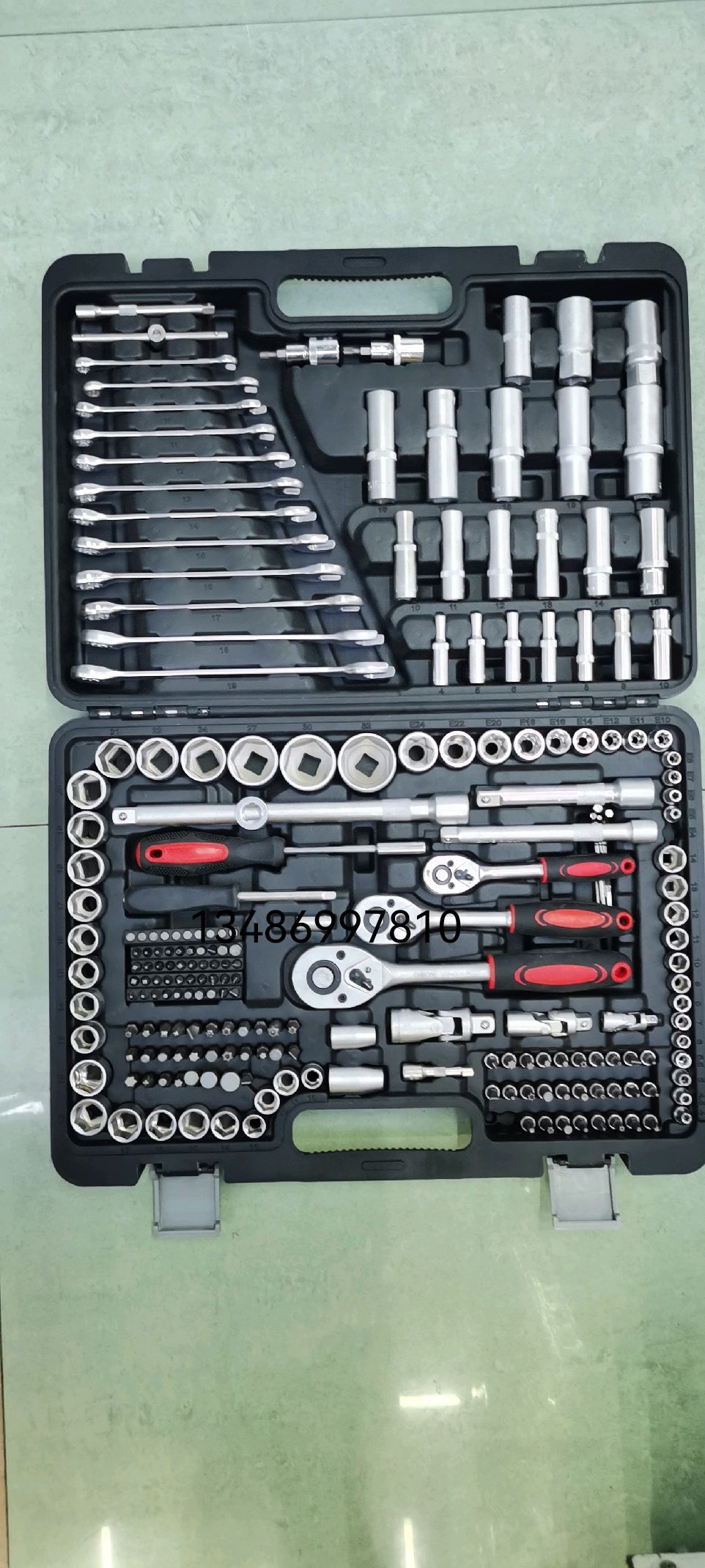 Tool set Auto repair tool set Tool set ratchet wrench socket head undefined