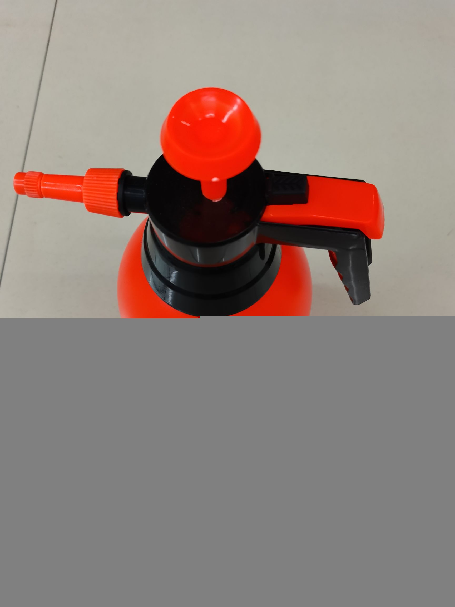 Scissors, scissors, spray bottle, disinfection spray water bottle, home disinfection spray bottle, disinfection protective spray bottle Application Scenario