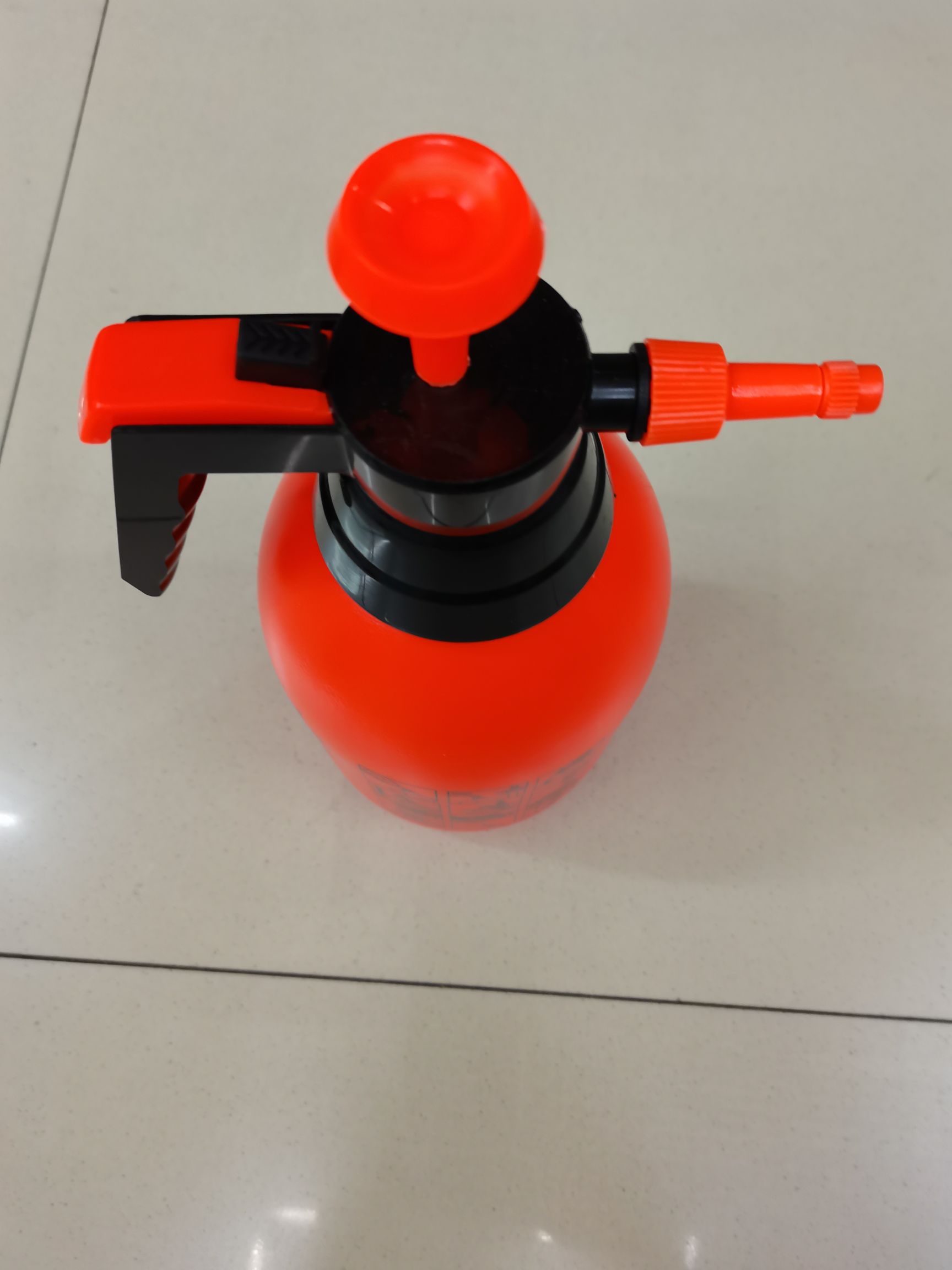 Scissors, scissors, spray bottle, disinfection spray water bottle, home disinfection spray bottle, disinfection protective spray bottle Item Picture